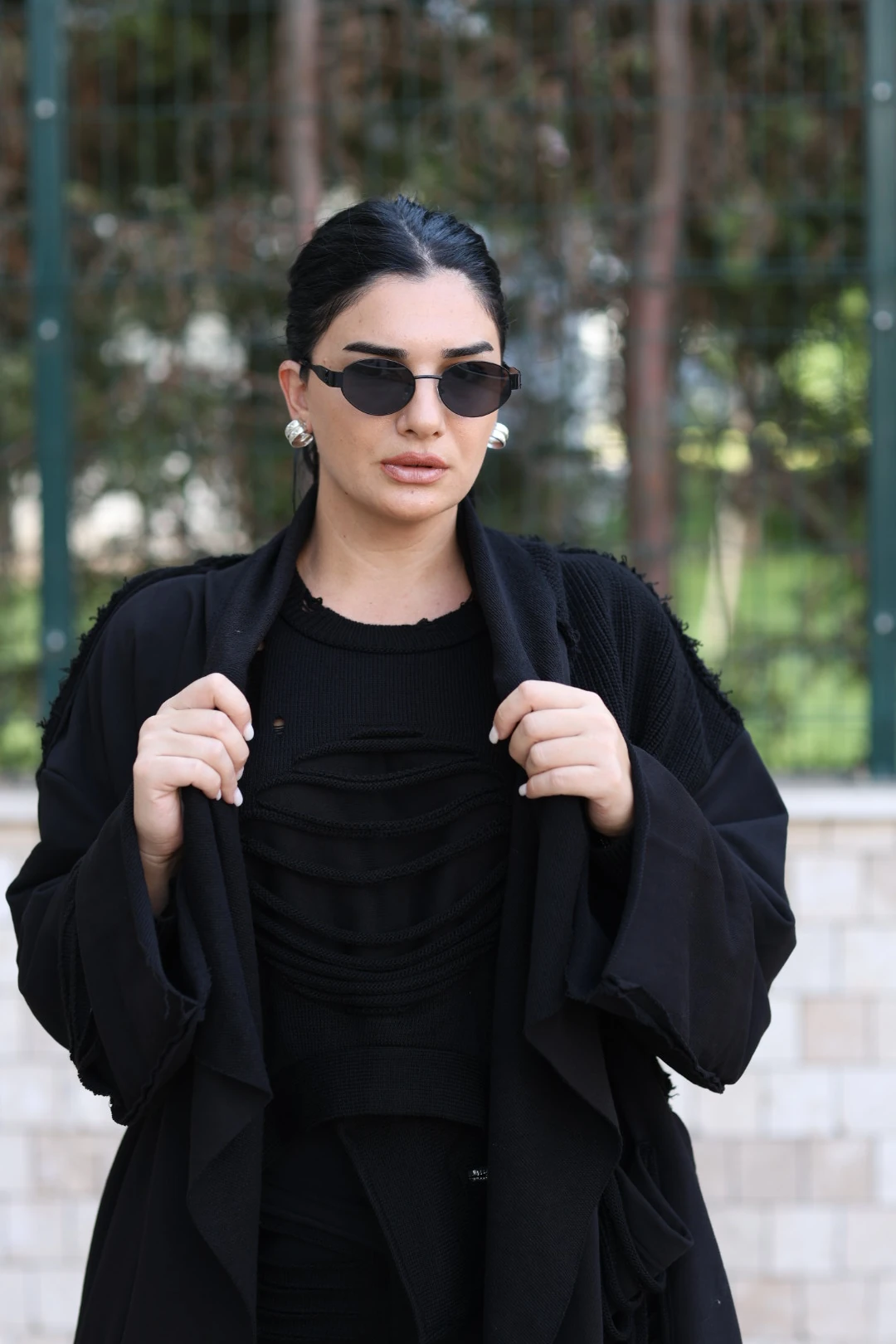 Triko Detaylı Hırka-Siyah