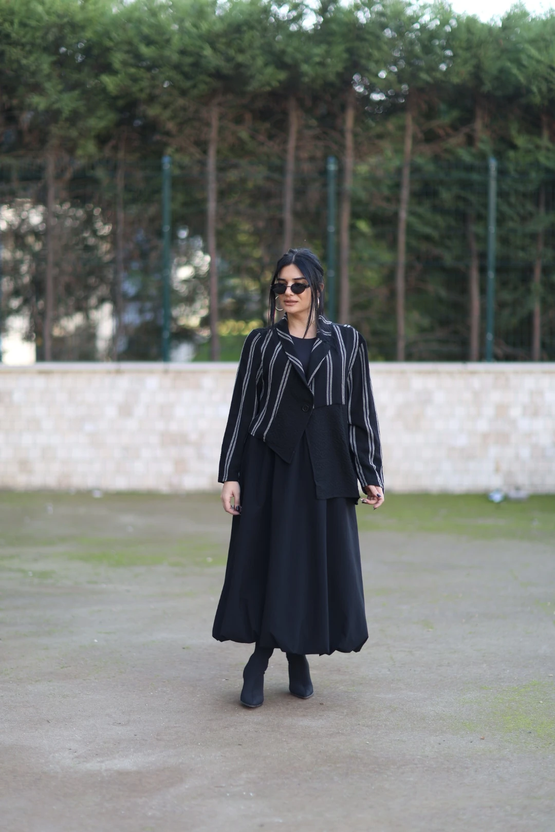 H4 Beli Lastikli Balon Etek-Siyah