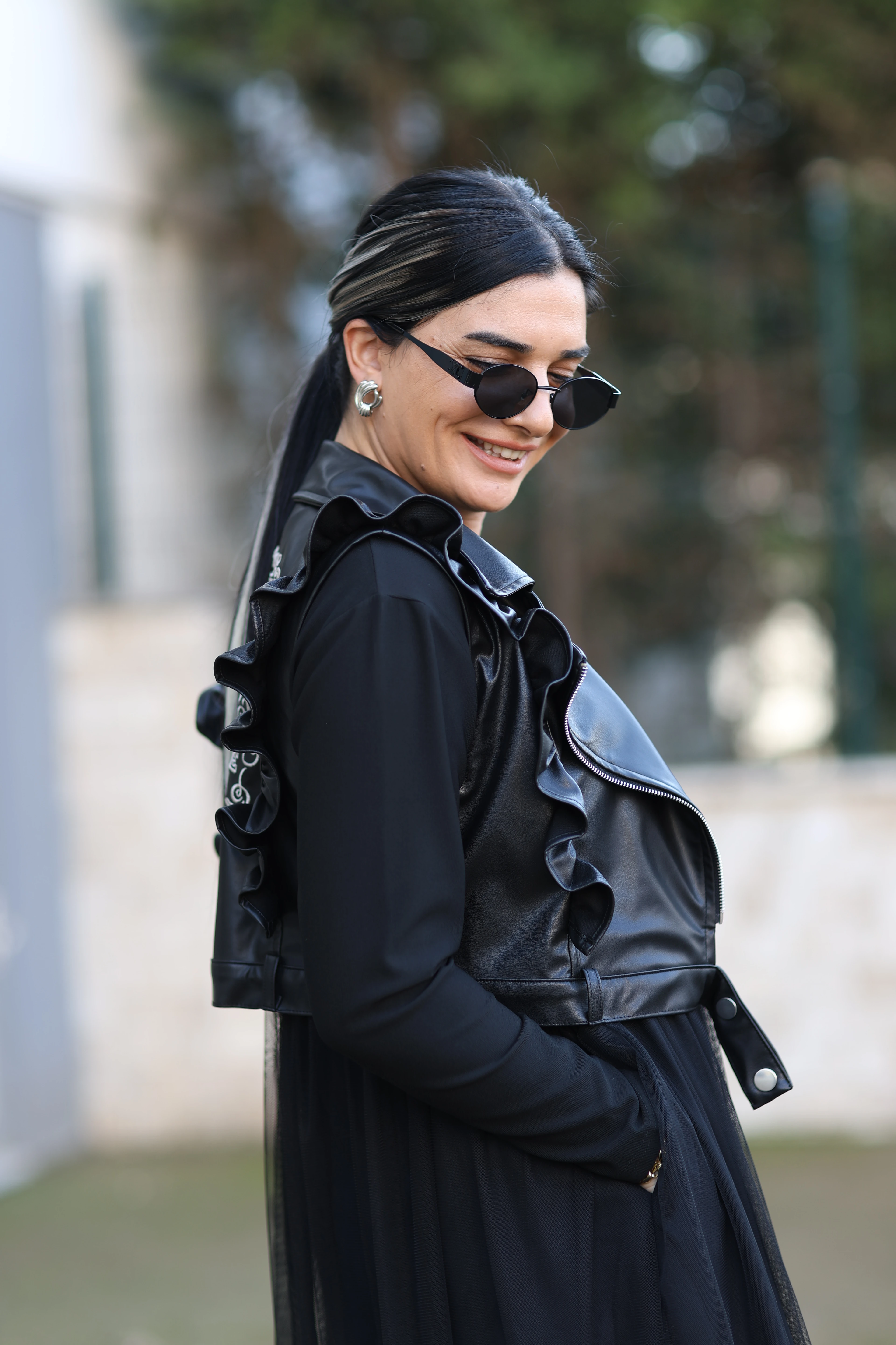 H4 Doğal Deri Yelekli Tasarım Elbise-Siyah