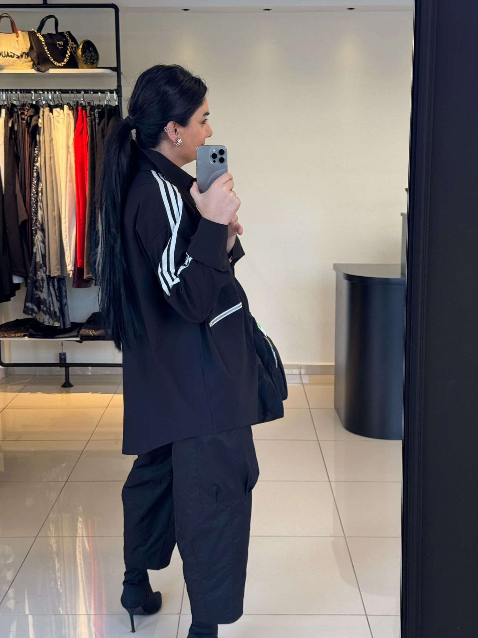 Fermuarlı Cep Detaylı Çizgili Tasarım Gömlek-Siyah