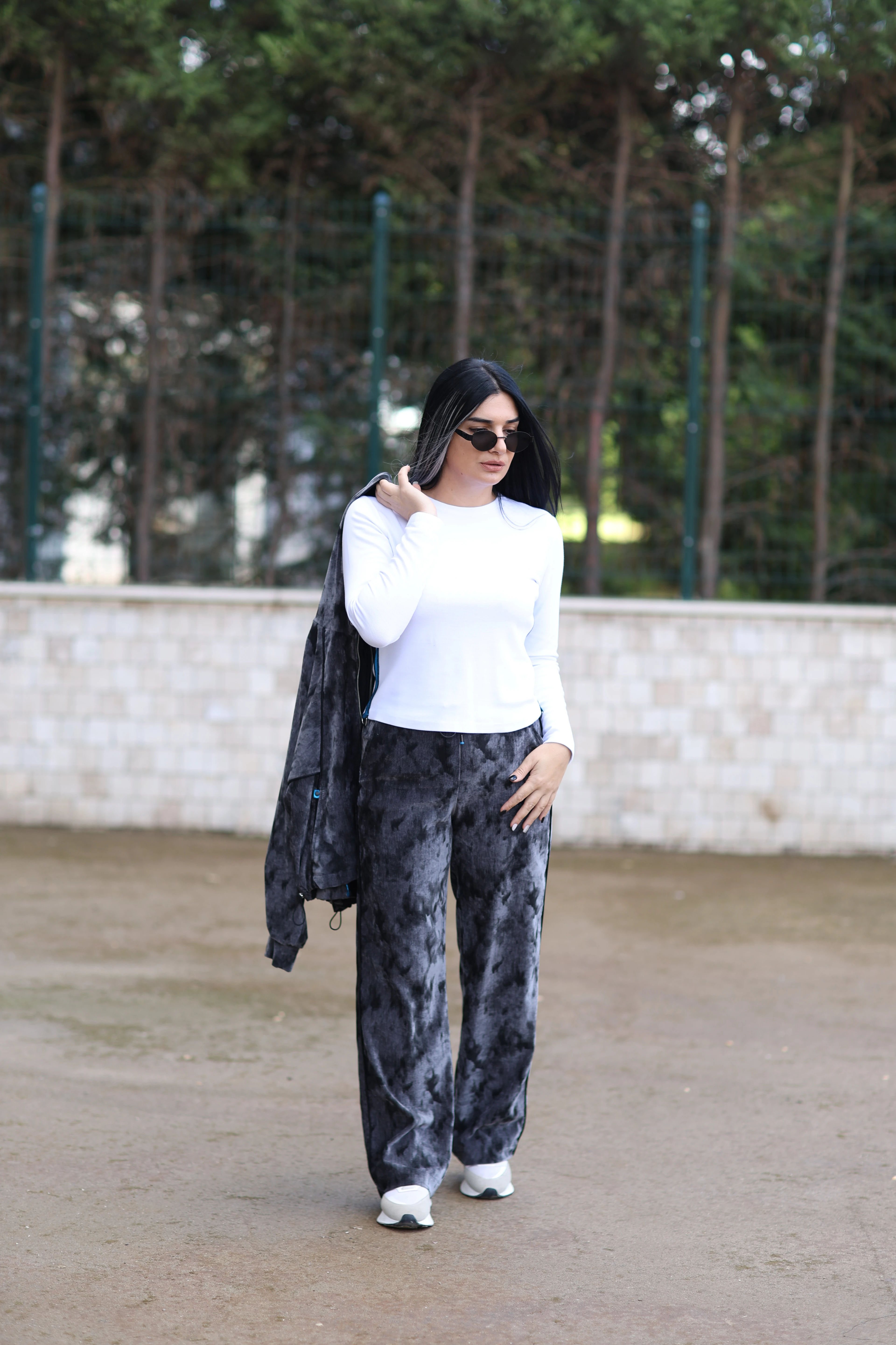 Toka Detaylı Tasarım Bluz-Beyaz