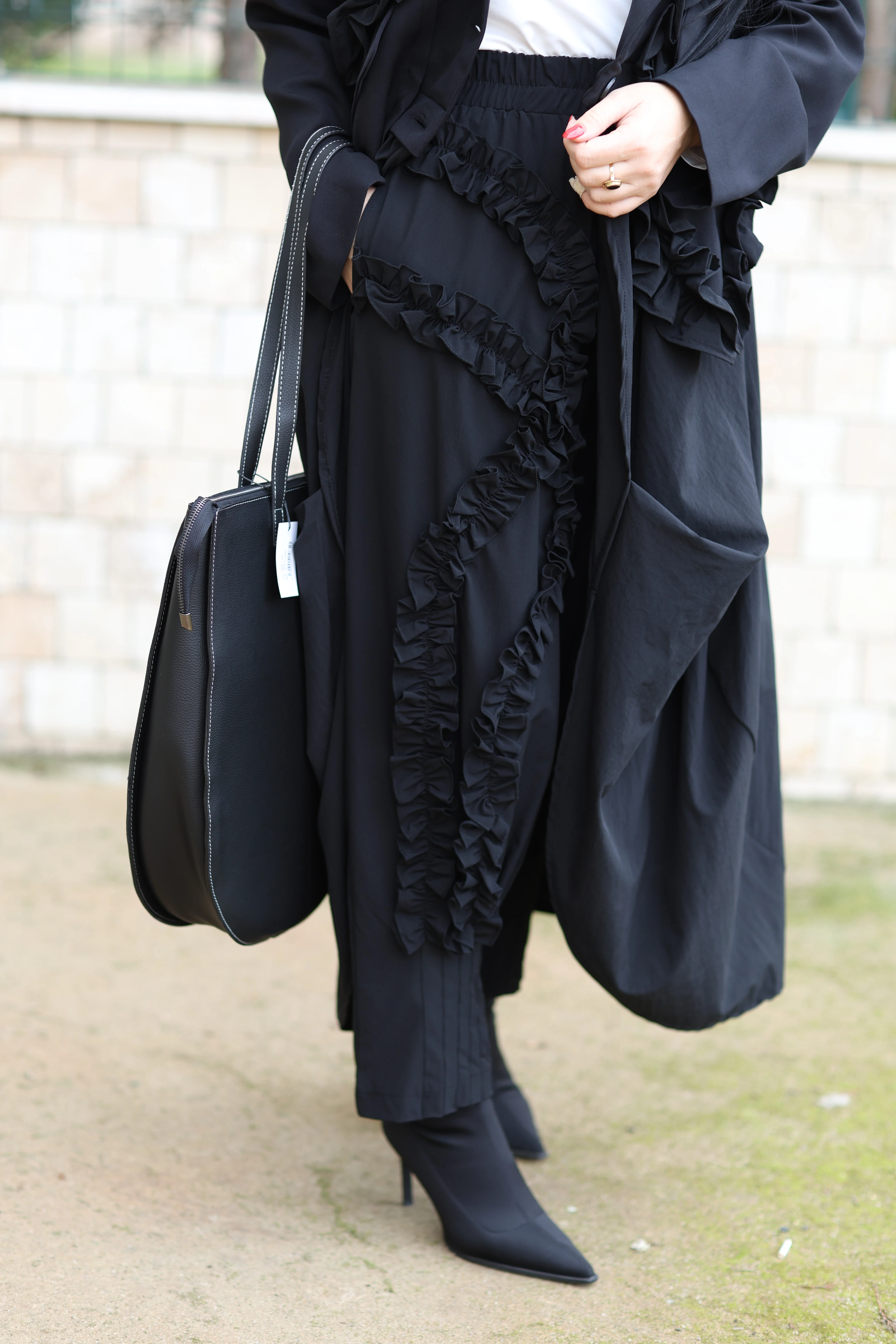 H4 Belden Lastikli Tasarım Pantolon-Siyah