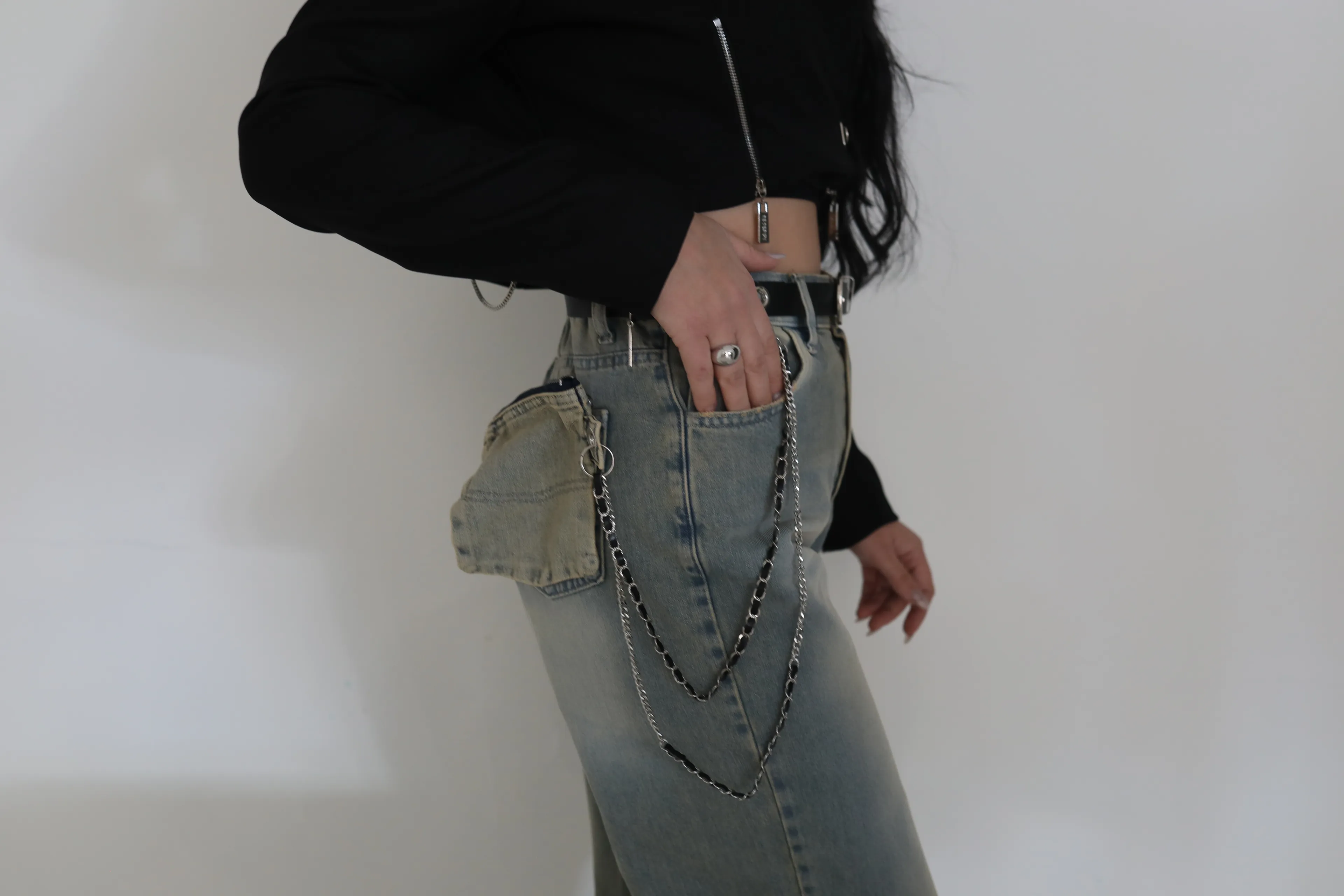 Zincir Detaylı Jean-Mavi