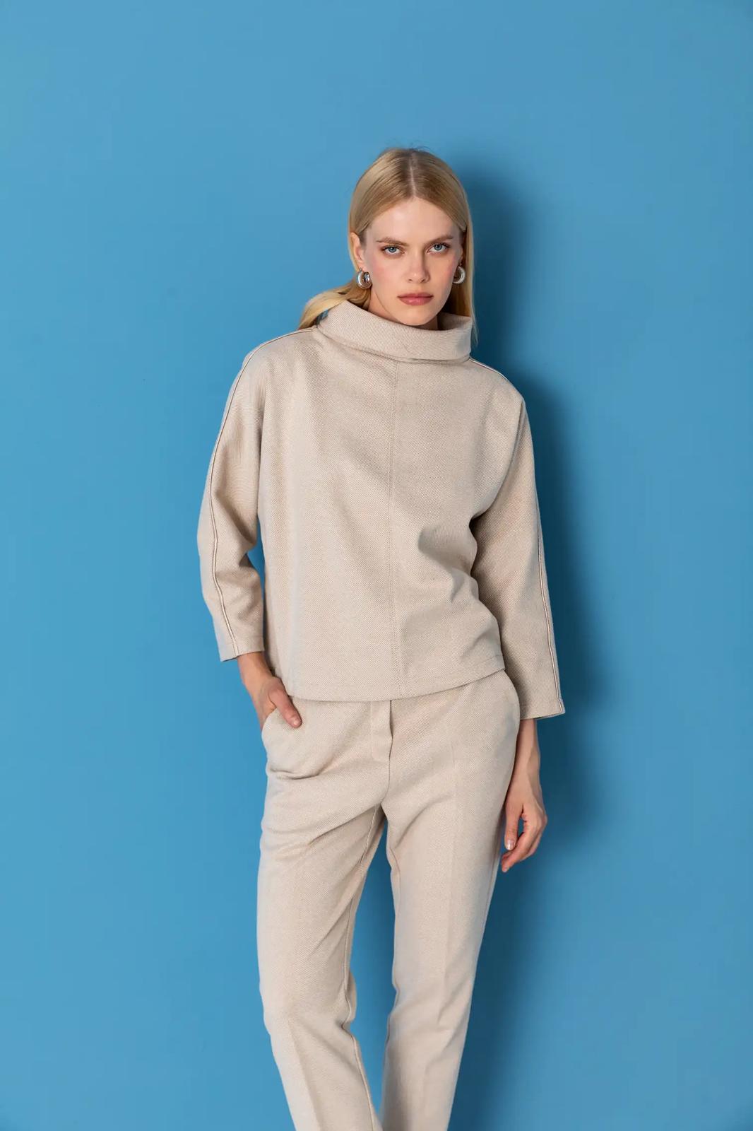 Bej Balıkçı Yaka Sweat