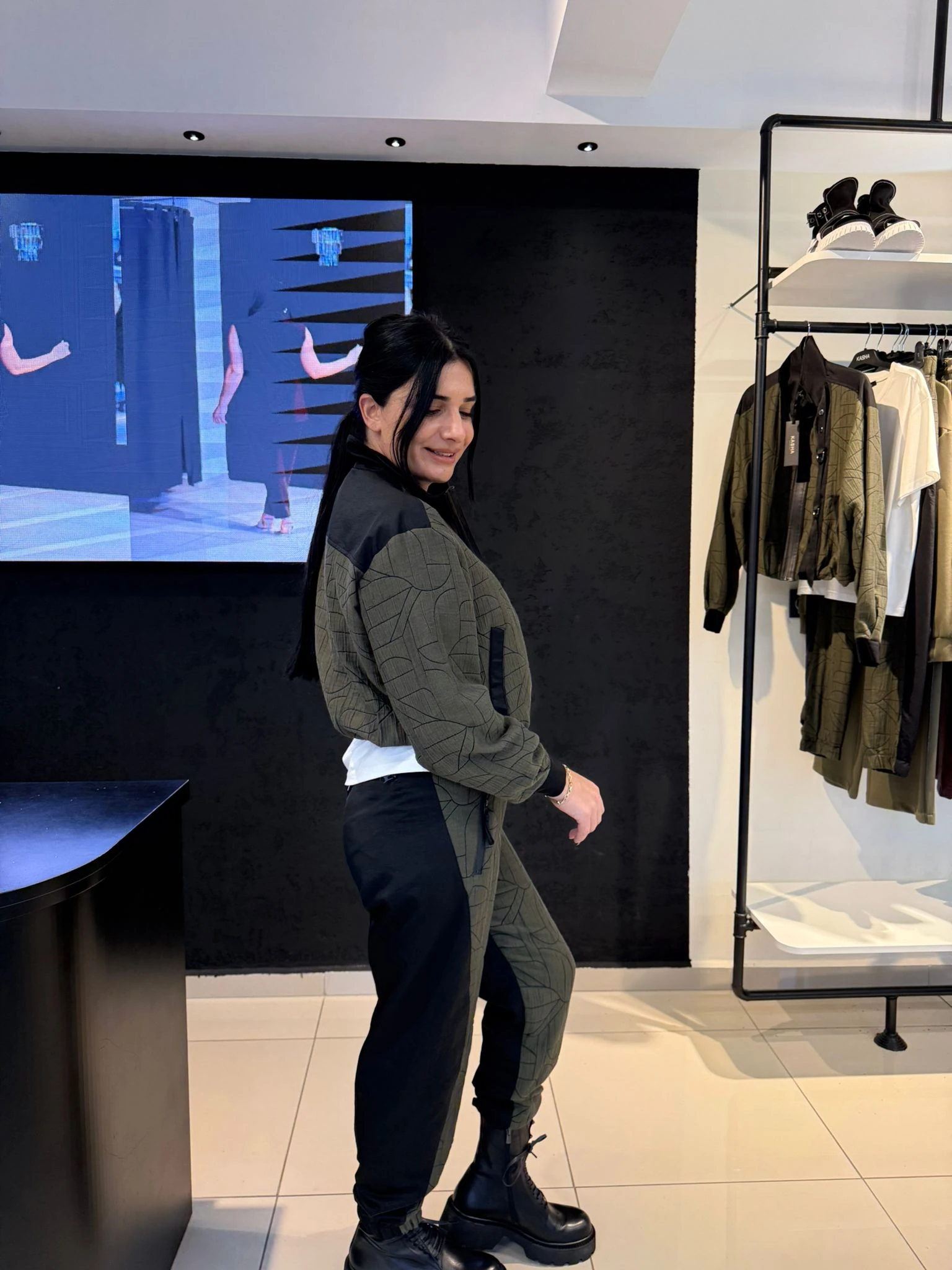 Jakarlı Tasarım Mont-Haki