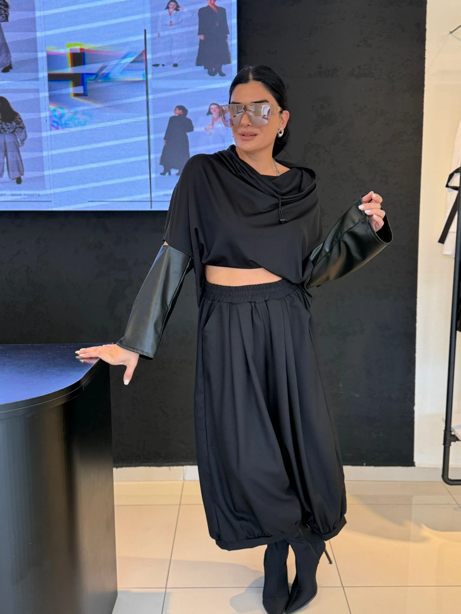 Dökümlü Doğal Deri/Jarse Kumaş Tasarım Bluz-Siyah