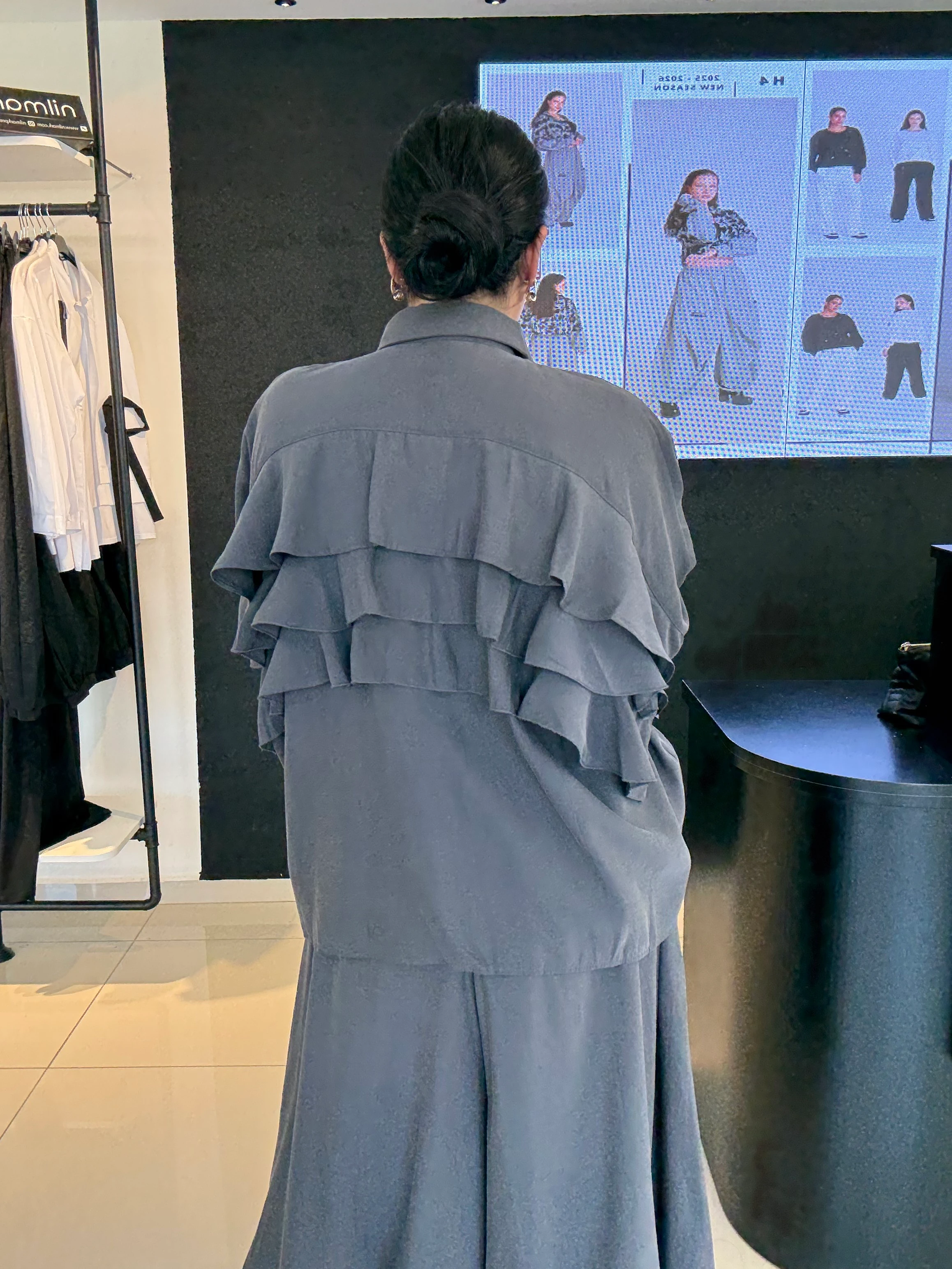 Oversize Arkası Fırfırlı Tasarım Gömlek-Gri