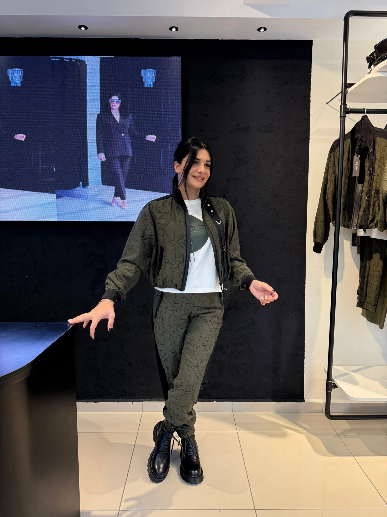 Jakarlı Tasarım Mont-Haki