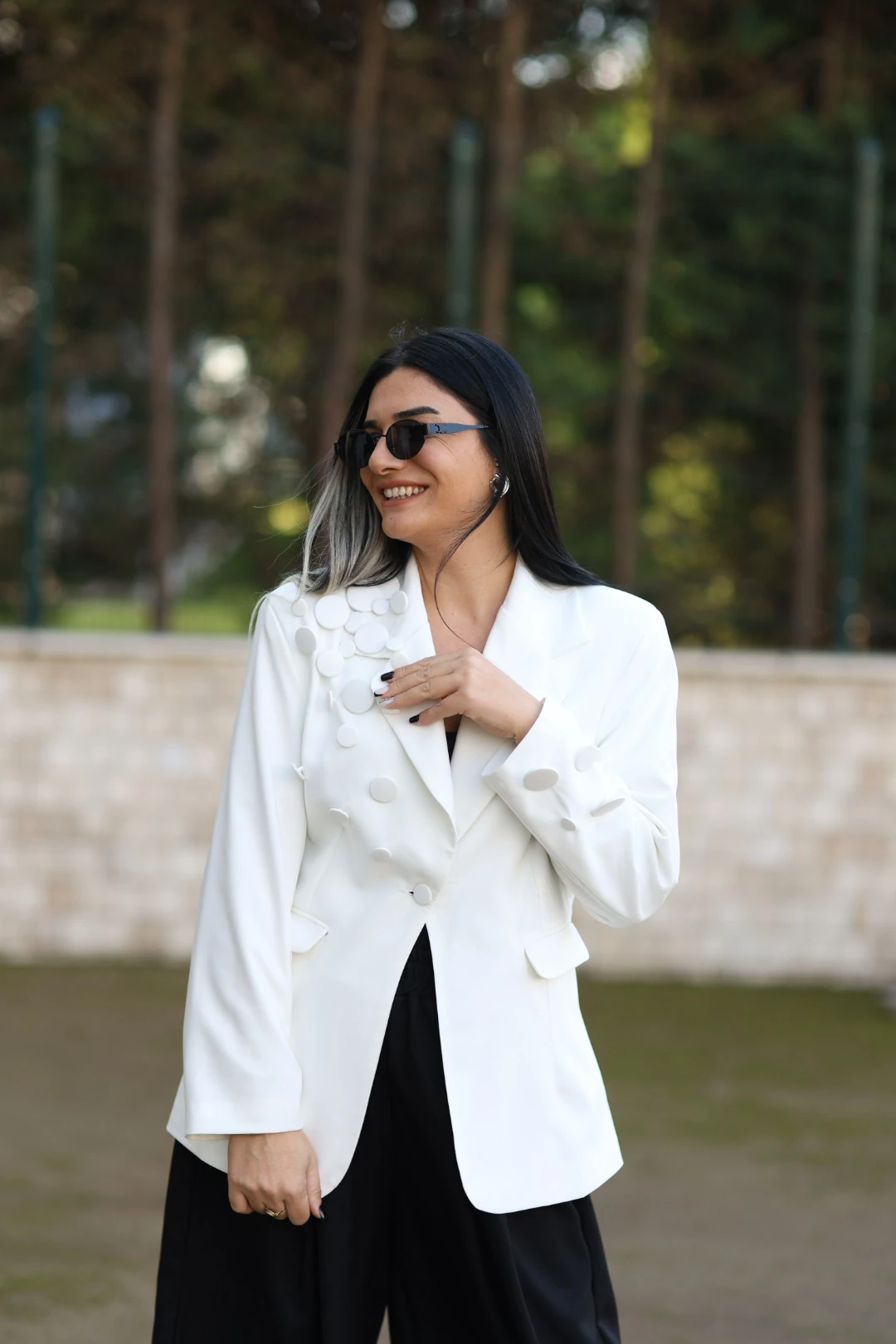 Düğme Detaylı Tasarım Blazer Ceket-Beyaz