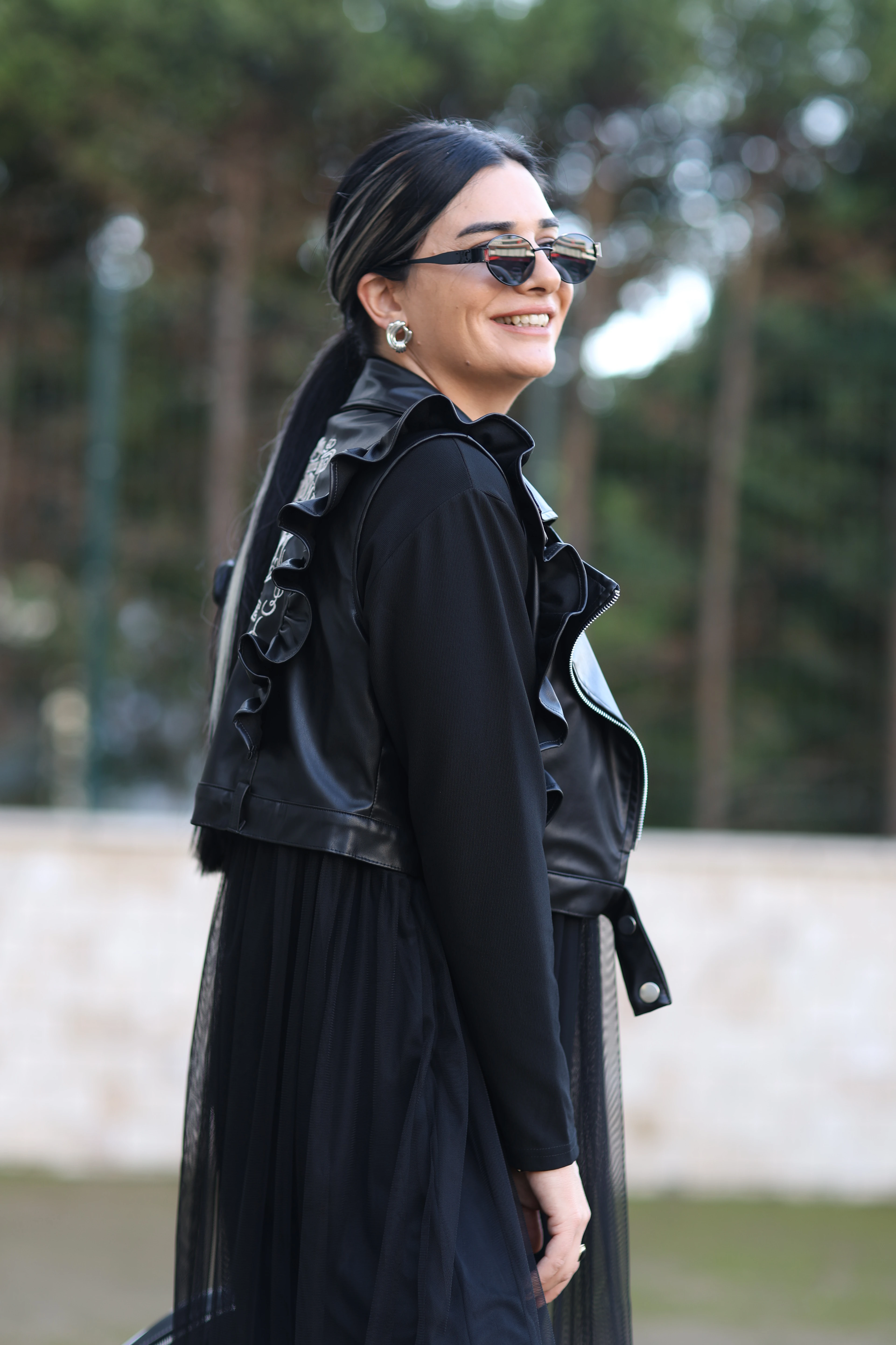 H4 Doğal Deri Yelekli Tasarım Elbise-Siyah