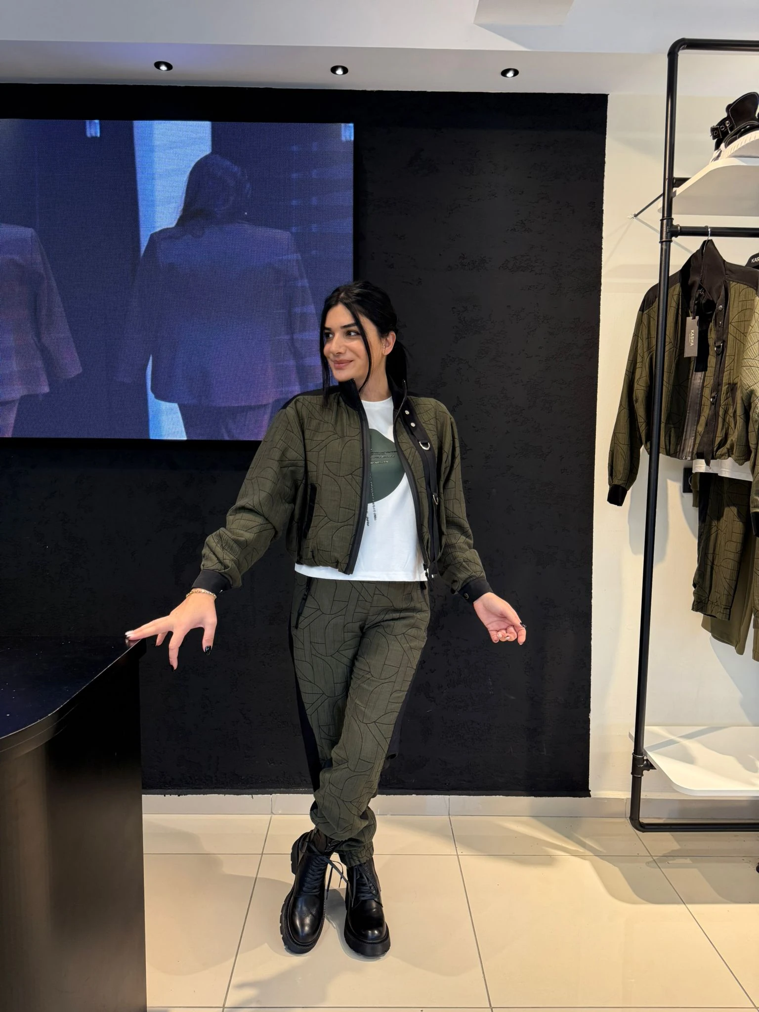 Jakarlı Tasarım Mont-Haki