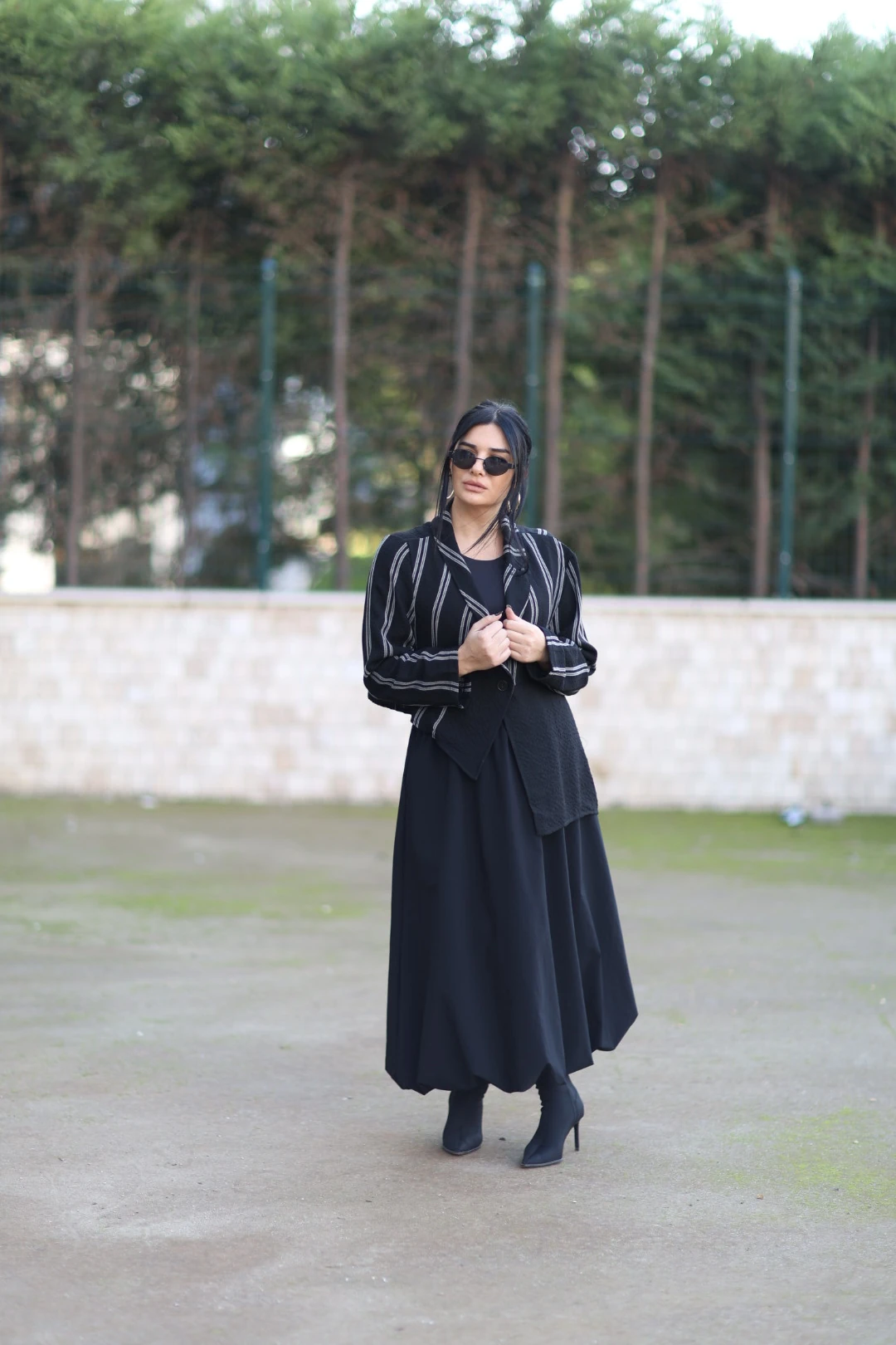 H4 Beli Lastikli Balon Etek-Siyah