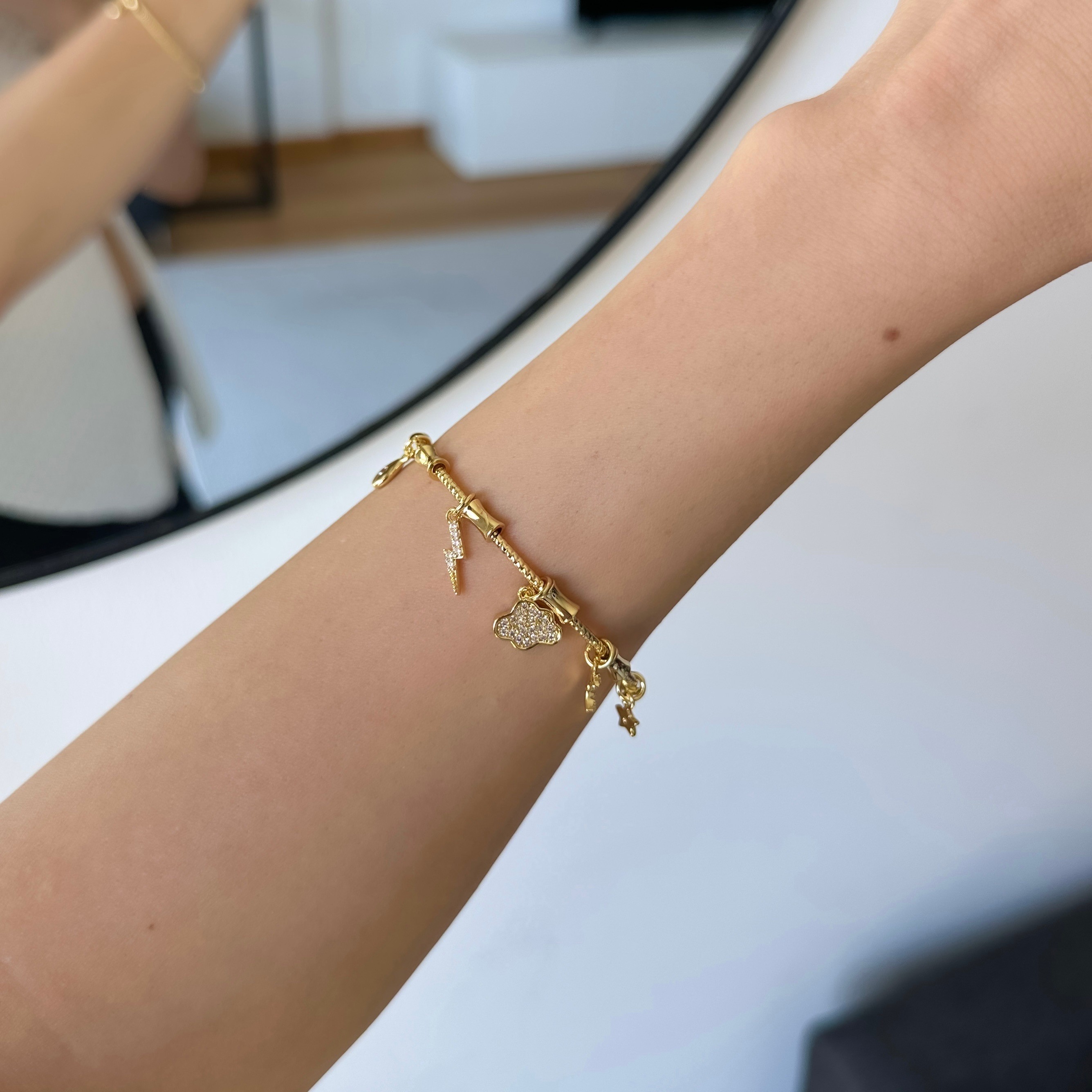 Bukut Şimşek Charm Gold Bileklik 