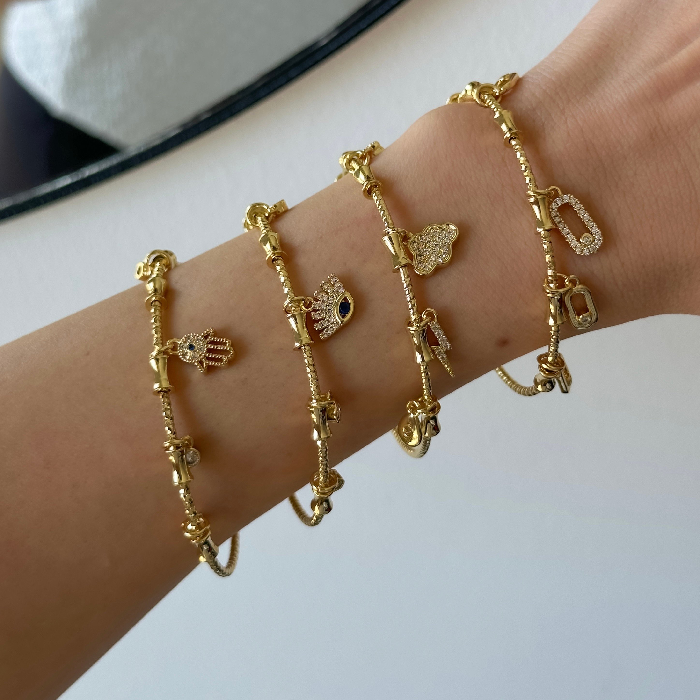 Bukut Şimşek Charm Gold Bileklik 
