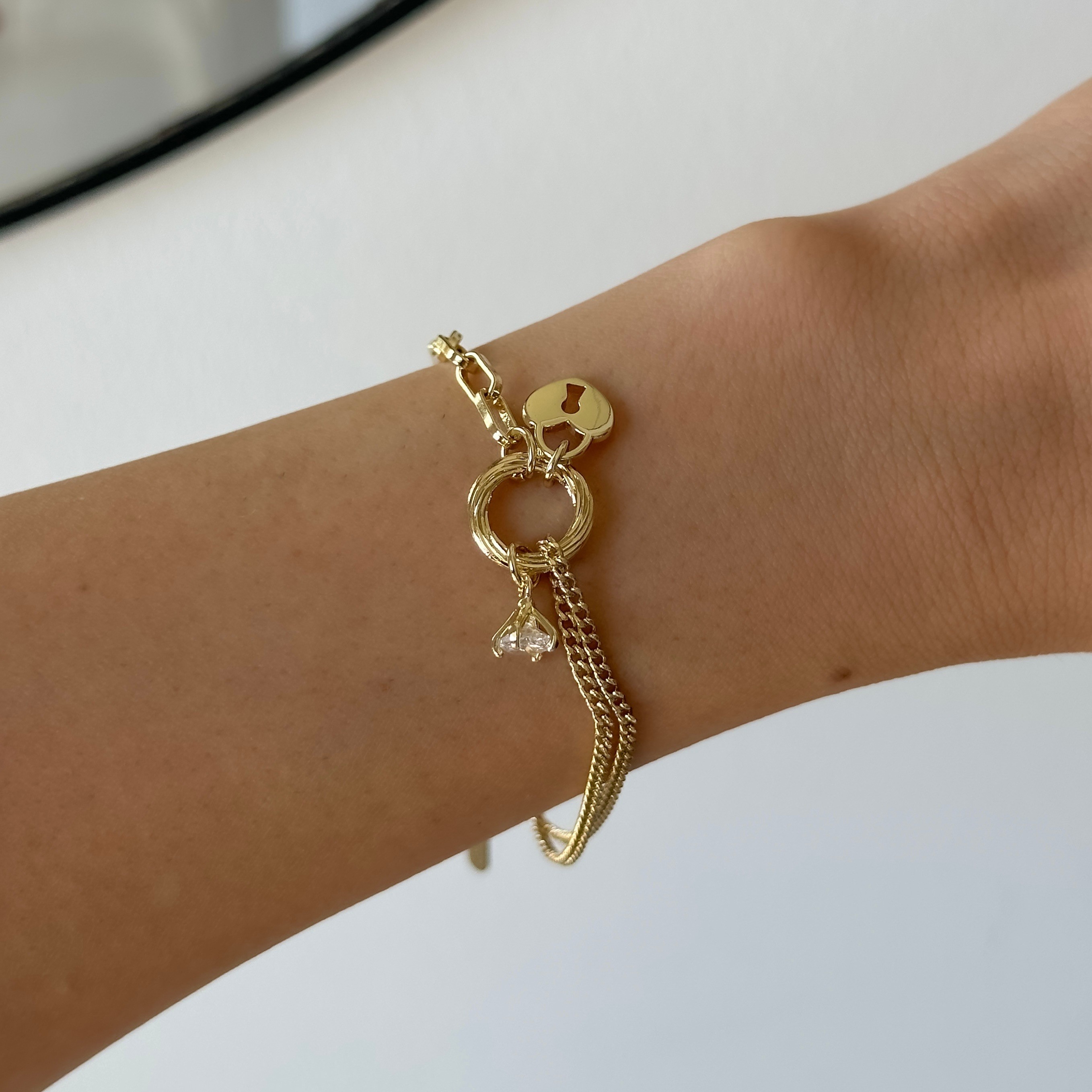 Tek Taşlı Kalp Kilit Gold Bileklik