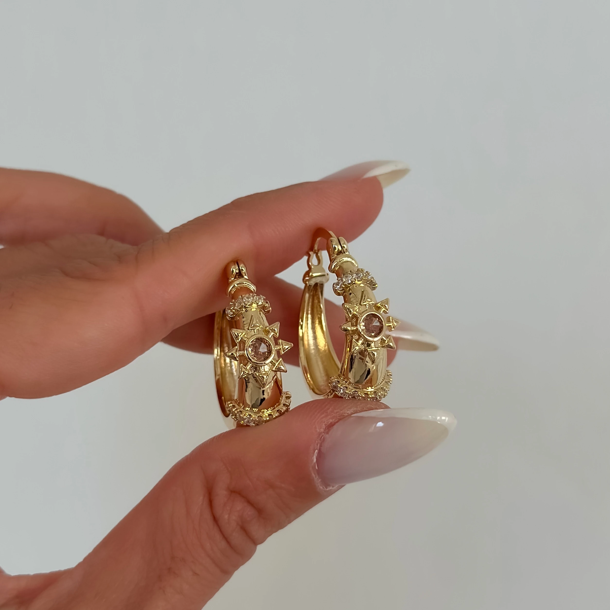 Renkli Taş Güneş Halka Küpe