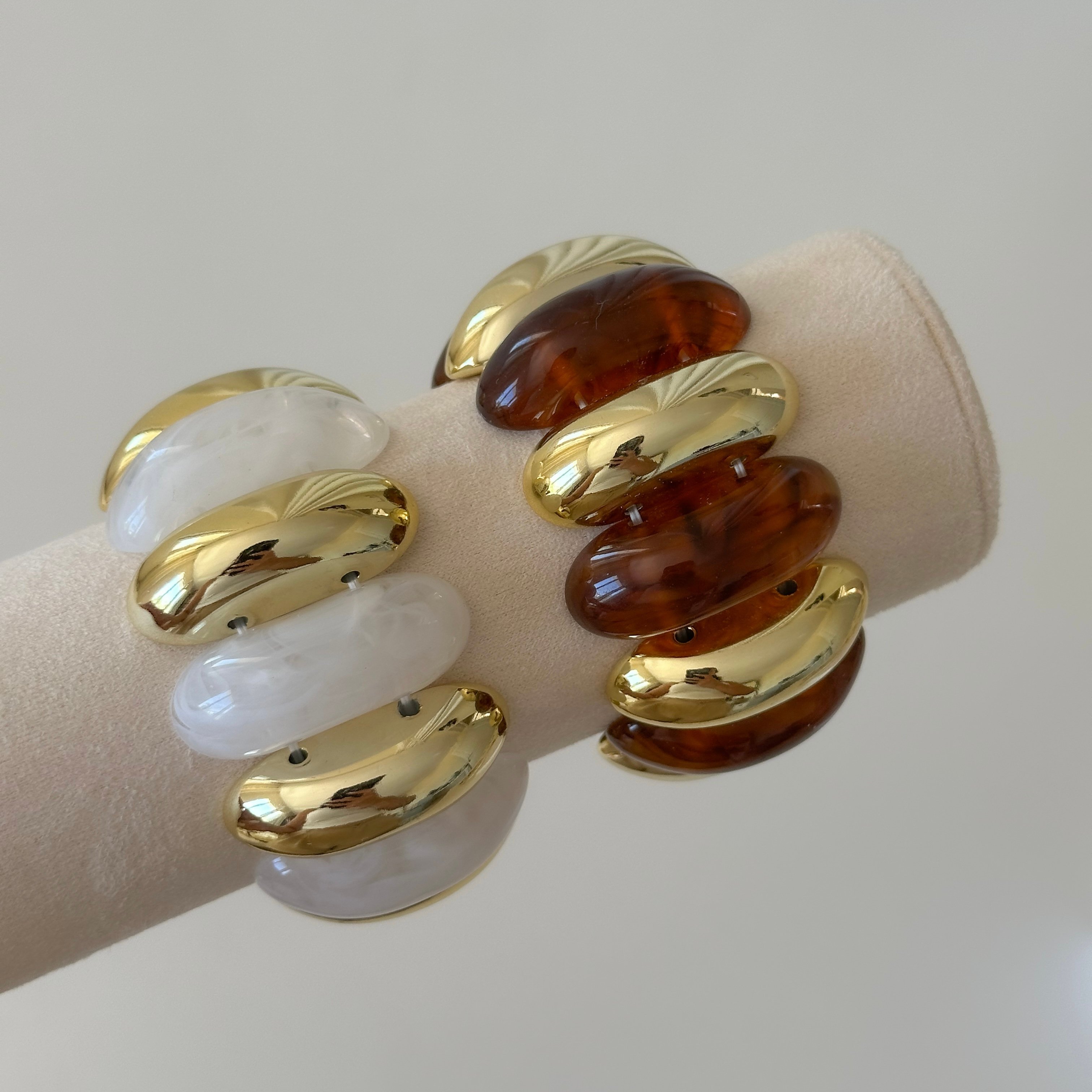 Kahve Beyaz Gold Lastikli ZRA Model Kemik Bileklik 