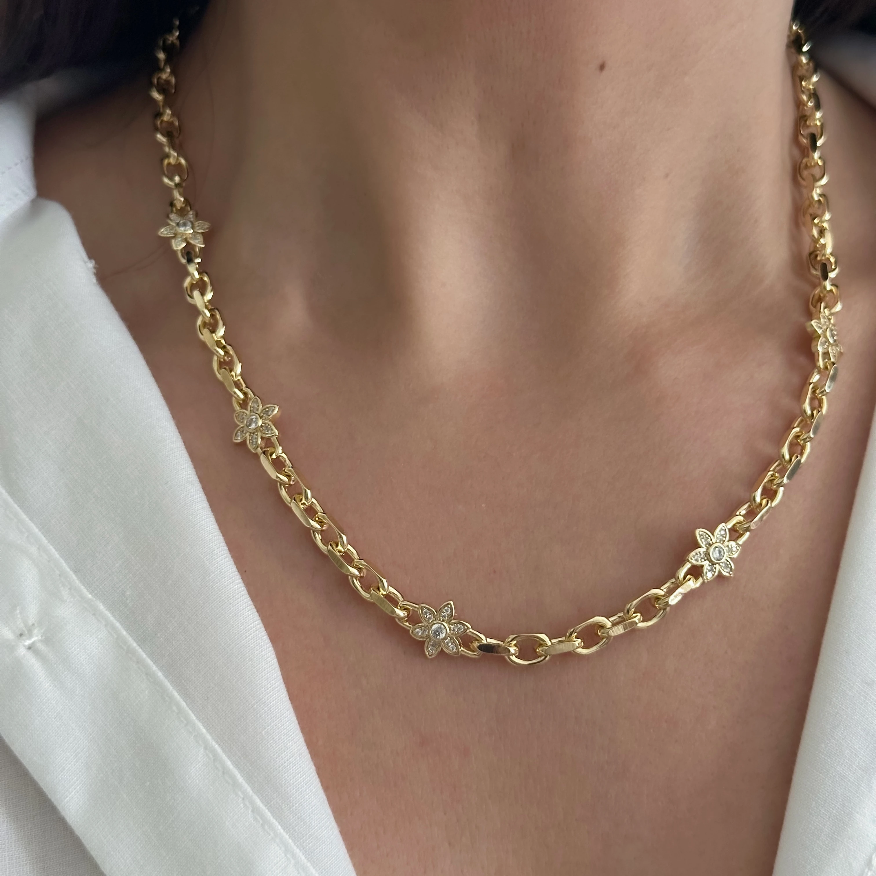 Çiçekli Gold Kolye 