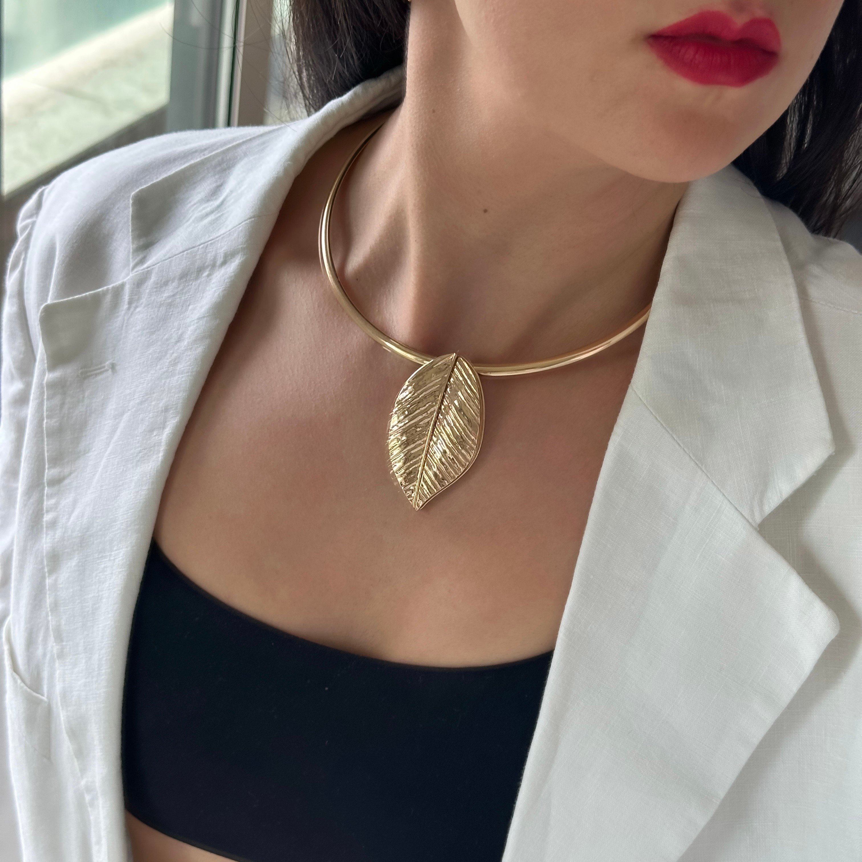 Yaprak Figür Şık Kolye Küpe Takım