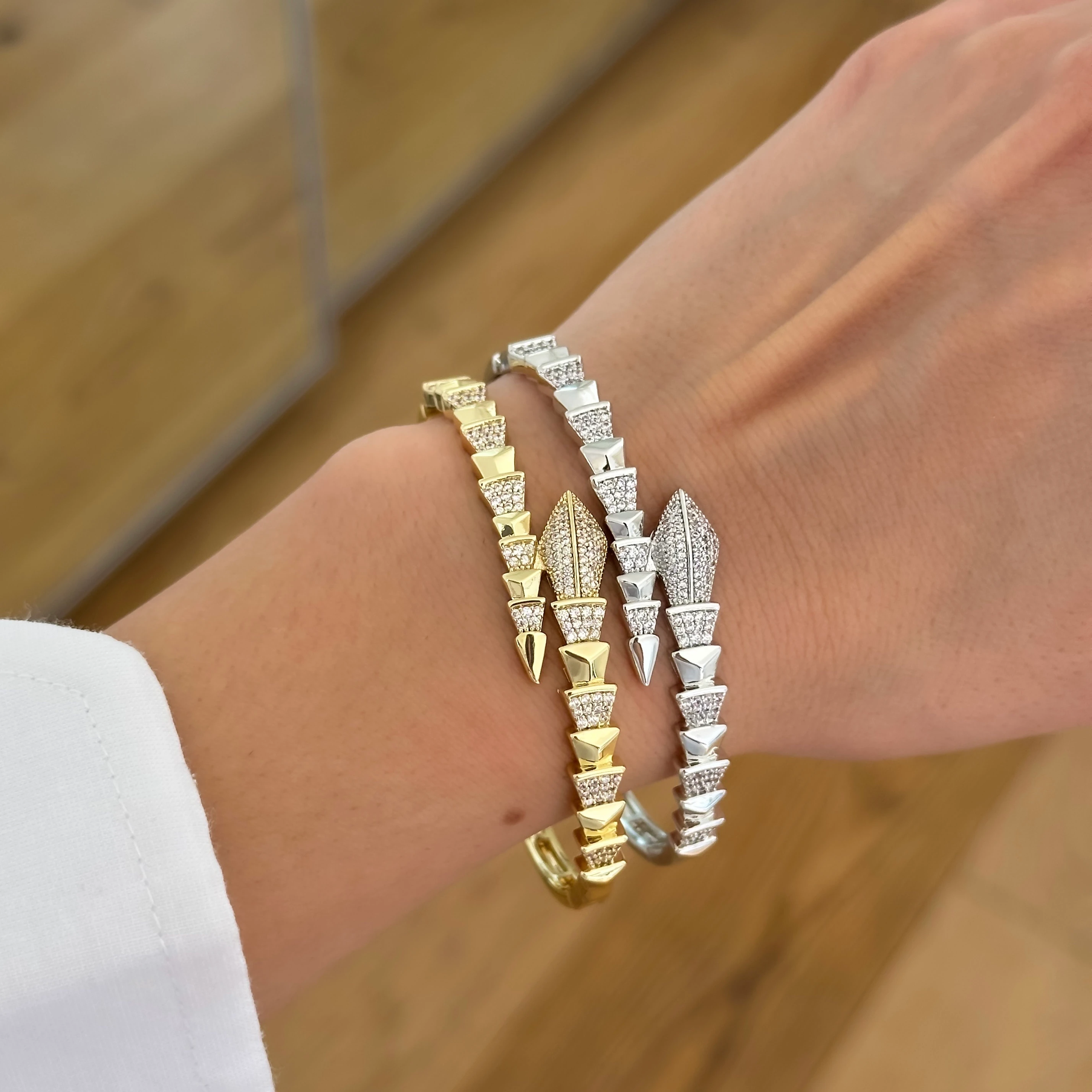 Silver Renk Yılan Kelepçe Bileklik 