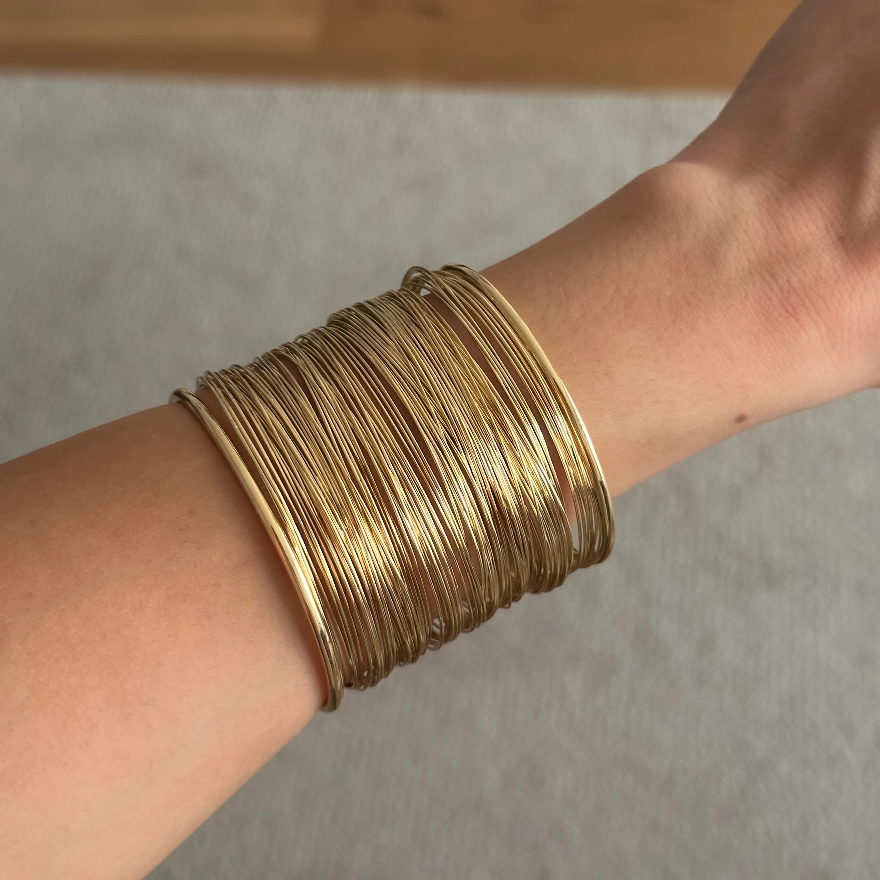 Sarmal Dokuma Gold Kelepçe Bileklik