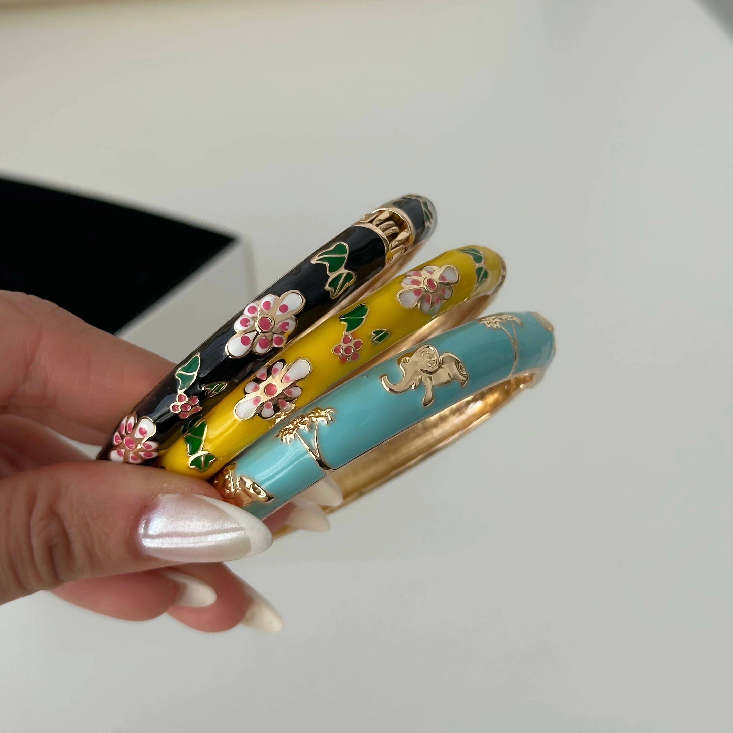 Sarı Çiçekli Kelepçe Bileklik