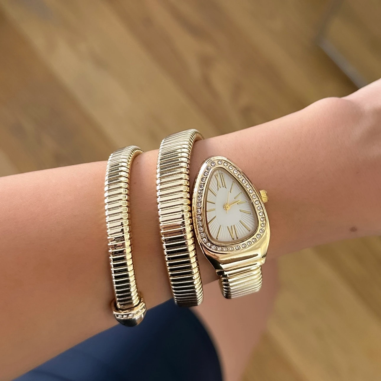 BLGARİ Model Sarmal Saat