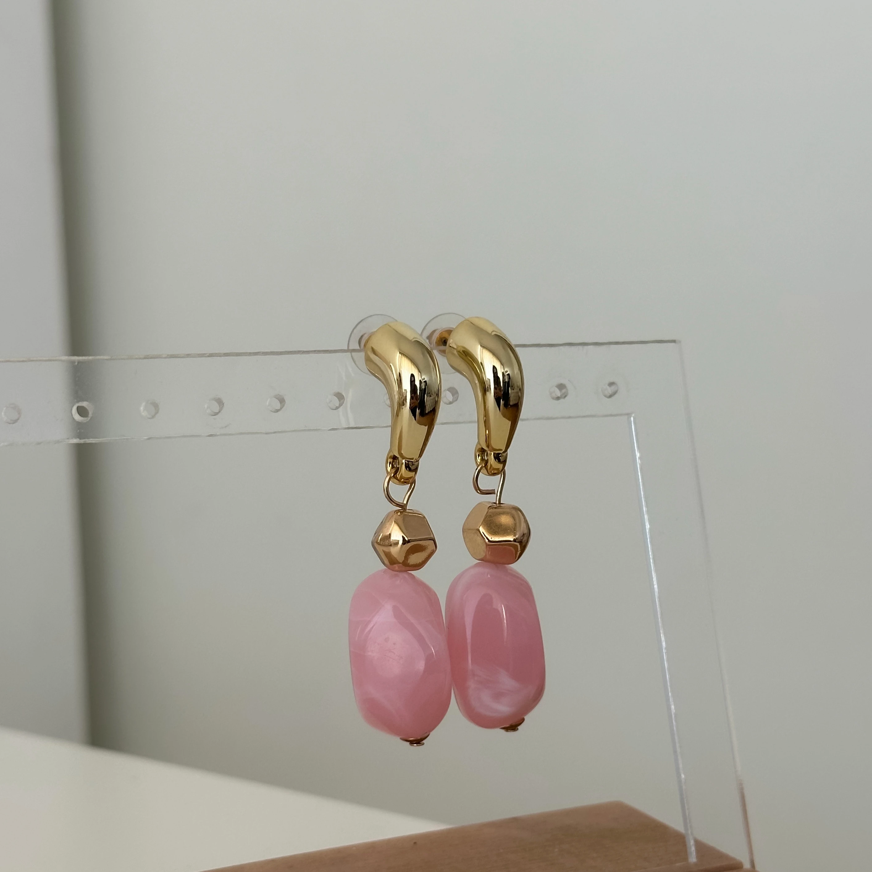 Renny Pembe Gold Küpe