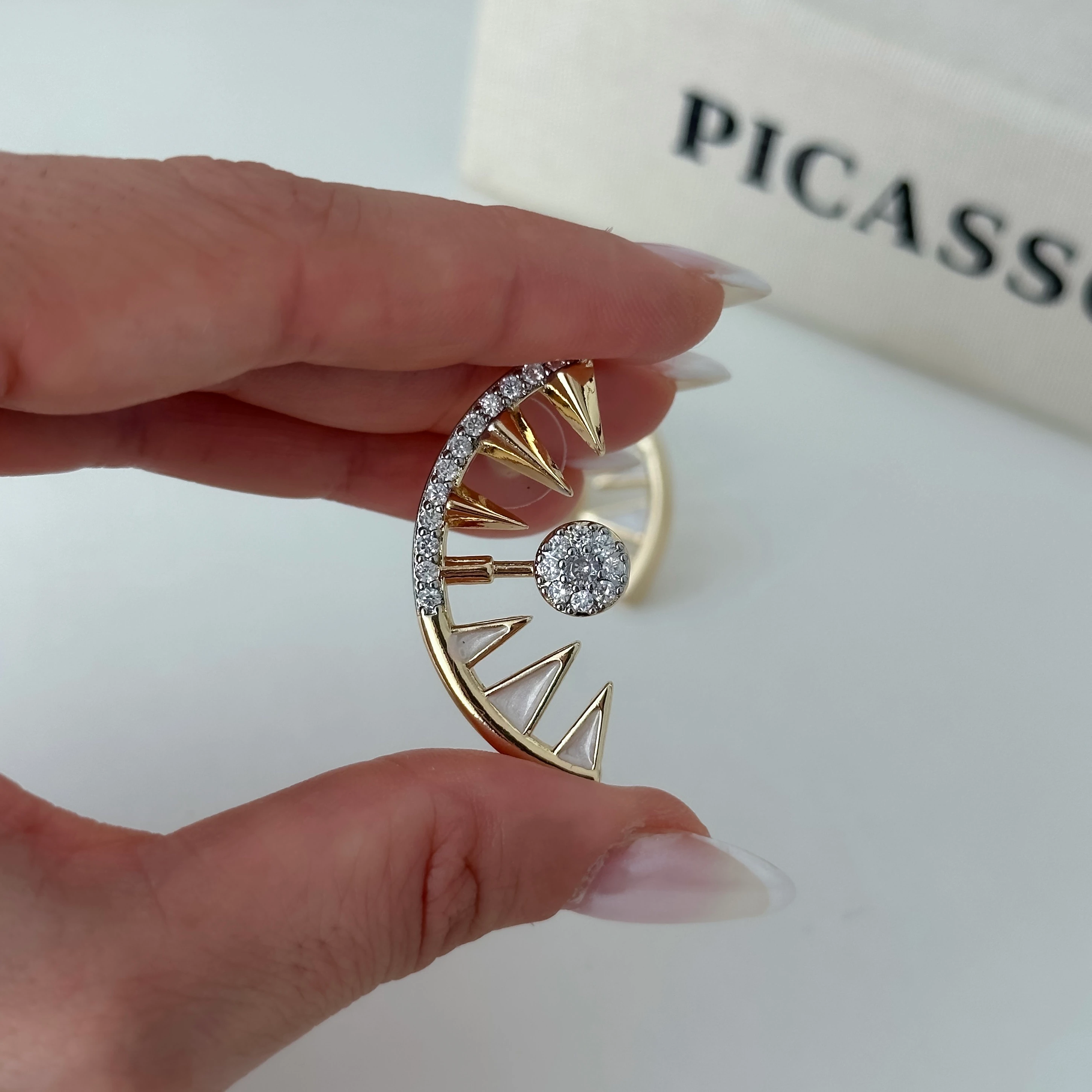 Yarım Ay Zirkon Gold Küpe