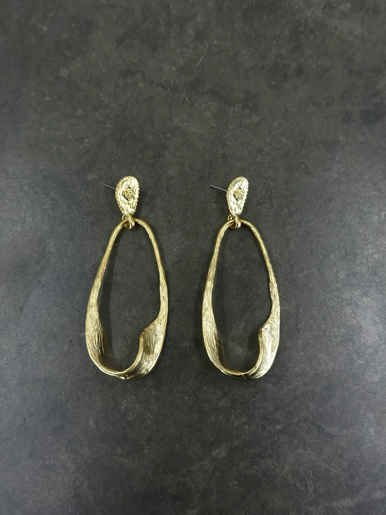 El Yapımı Form Zamak Küpe