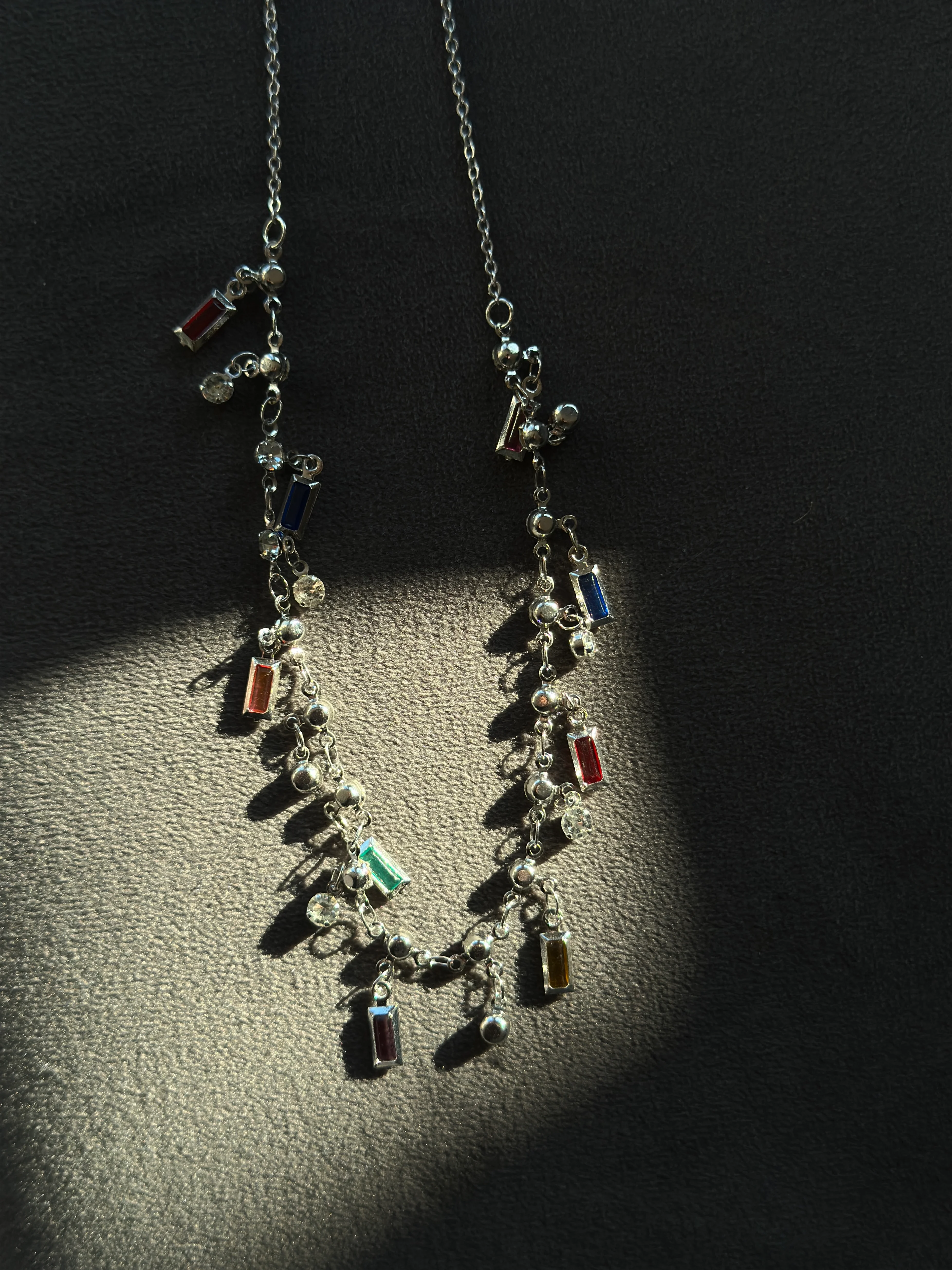 Renkli Taş Detaylı Gümüş Kaplama Kolye