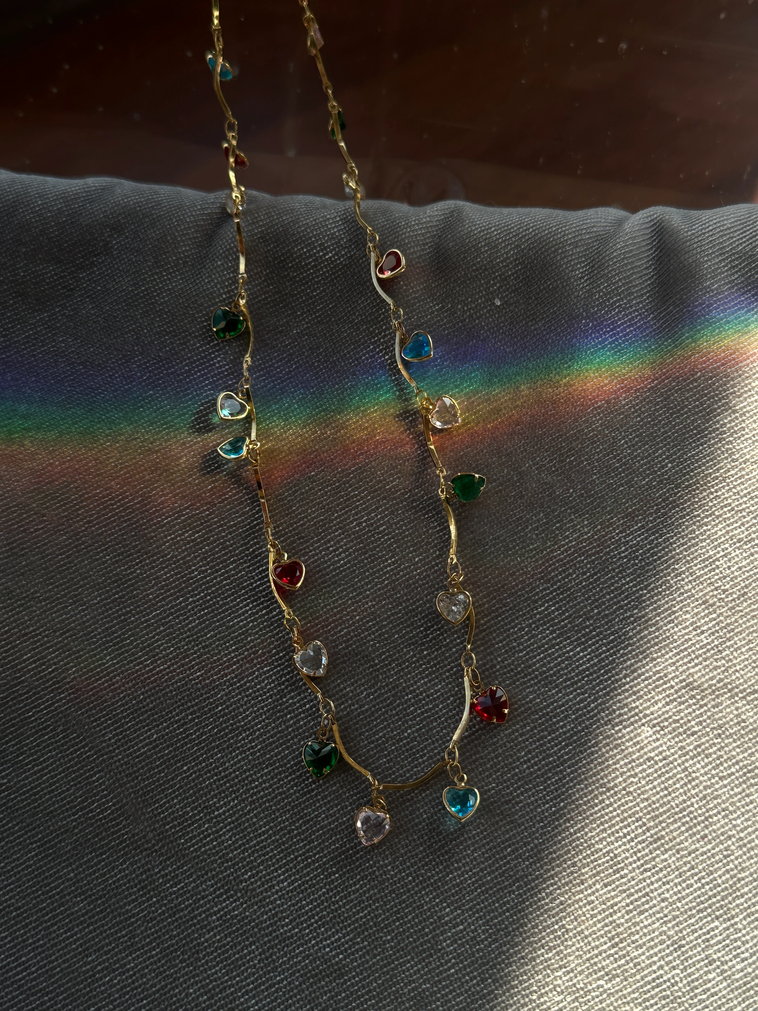 Renkli Kalpli Çelik Kolye