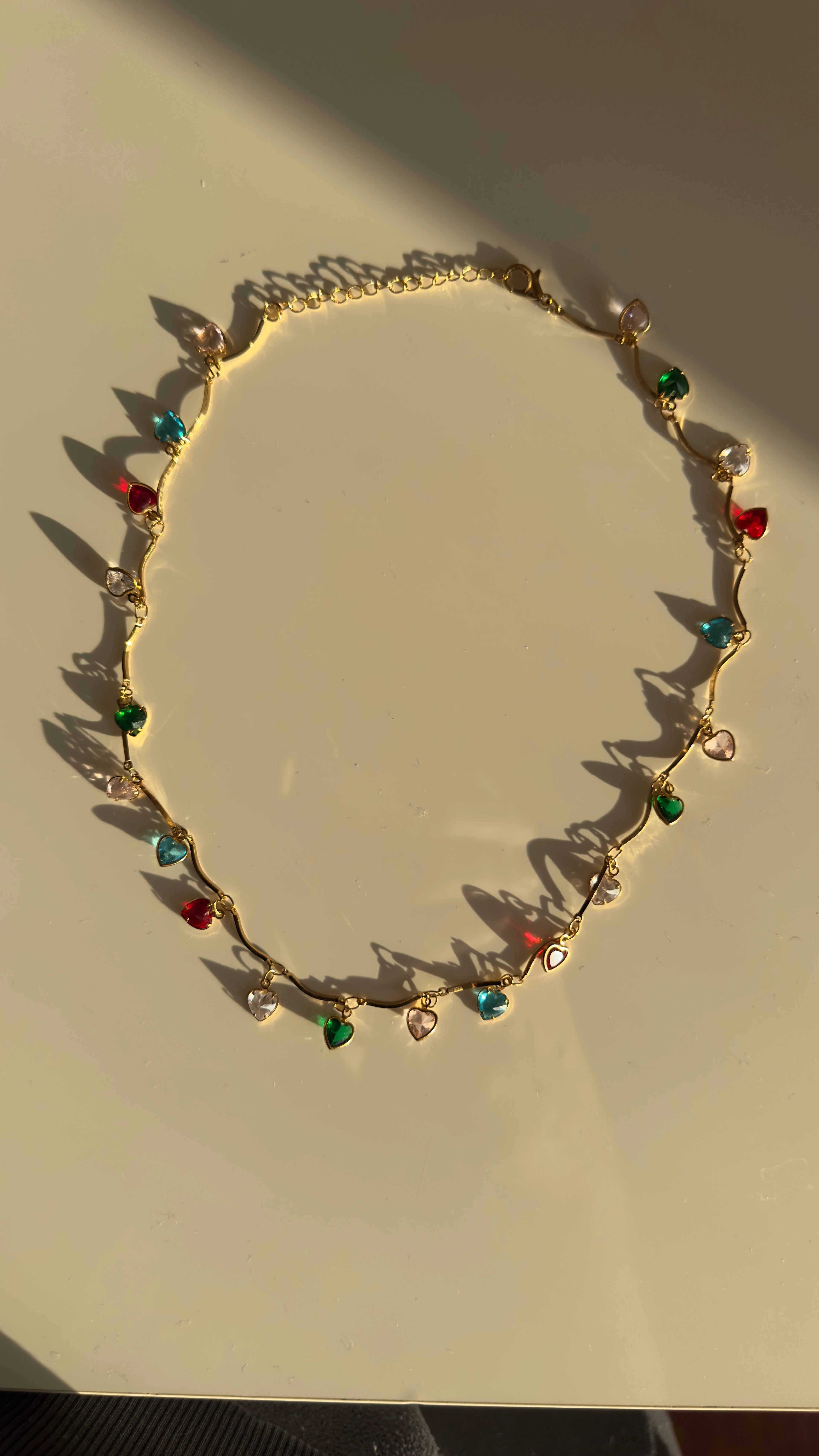 Renkli Kalpli Çelik Kolye