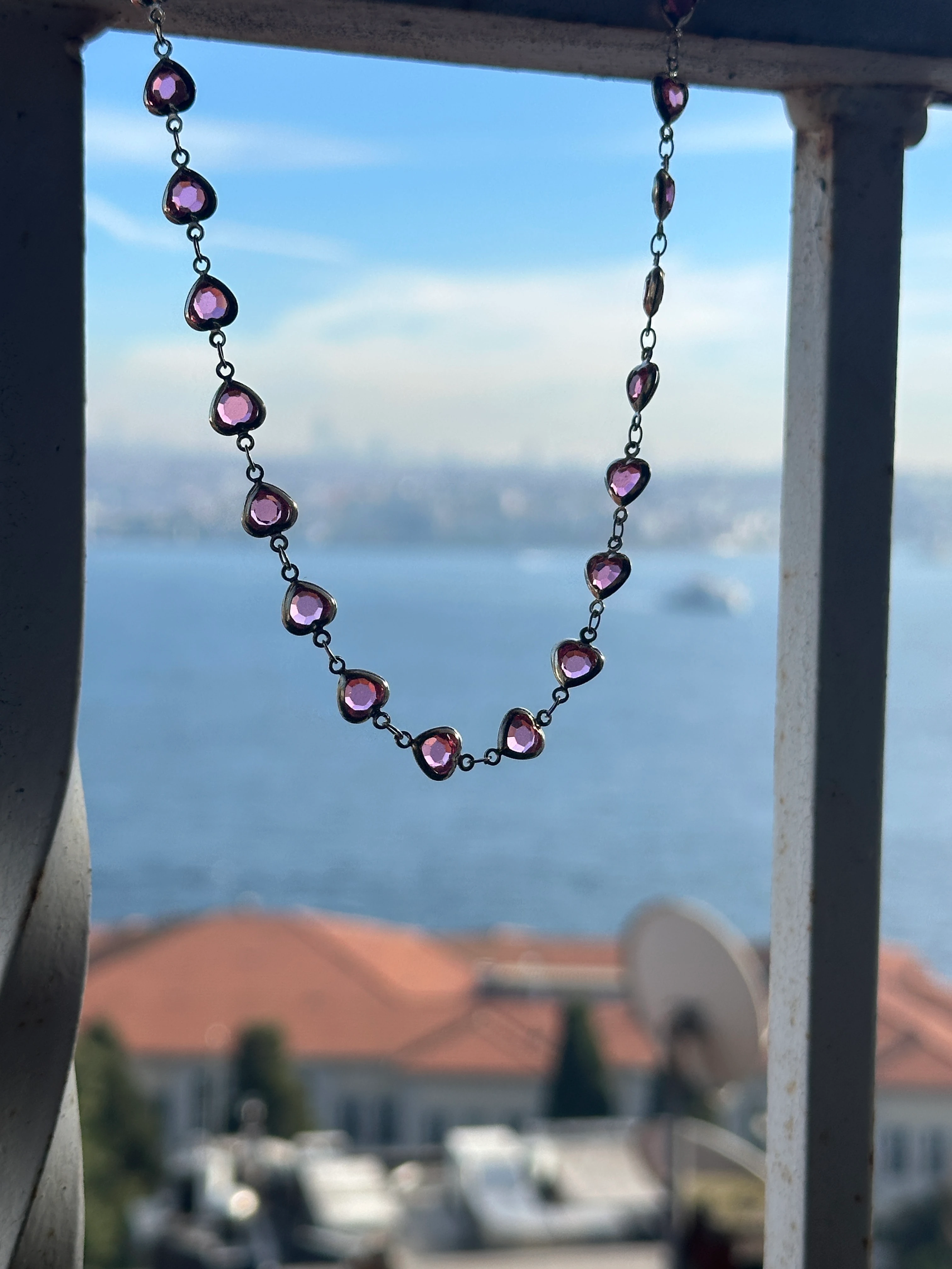 Pembe Taşlı Çelik Kolye