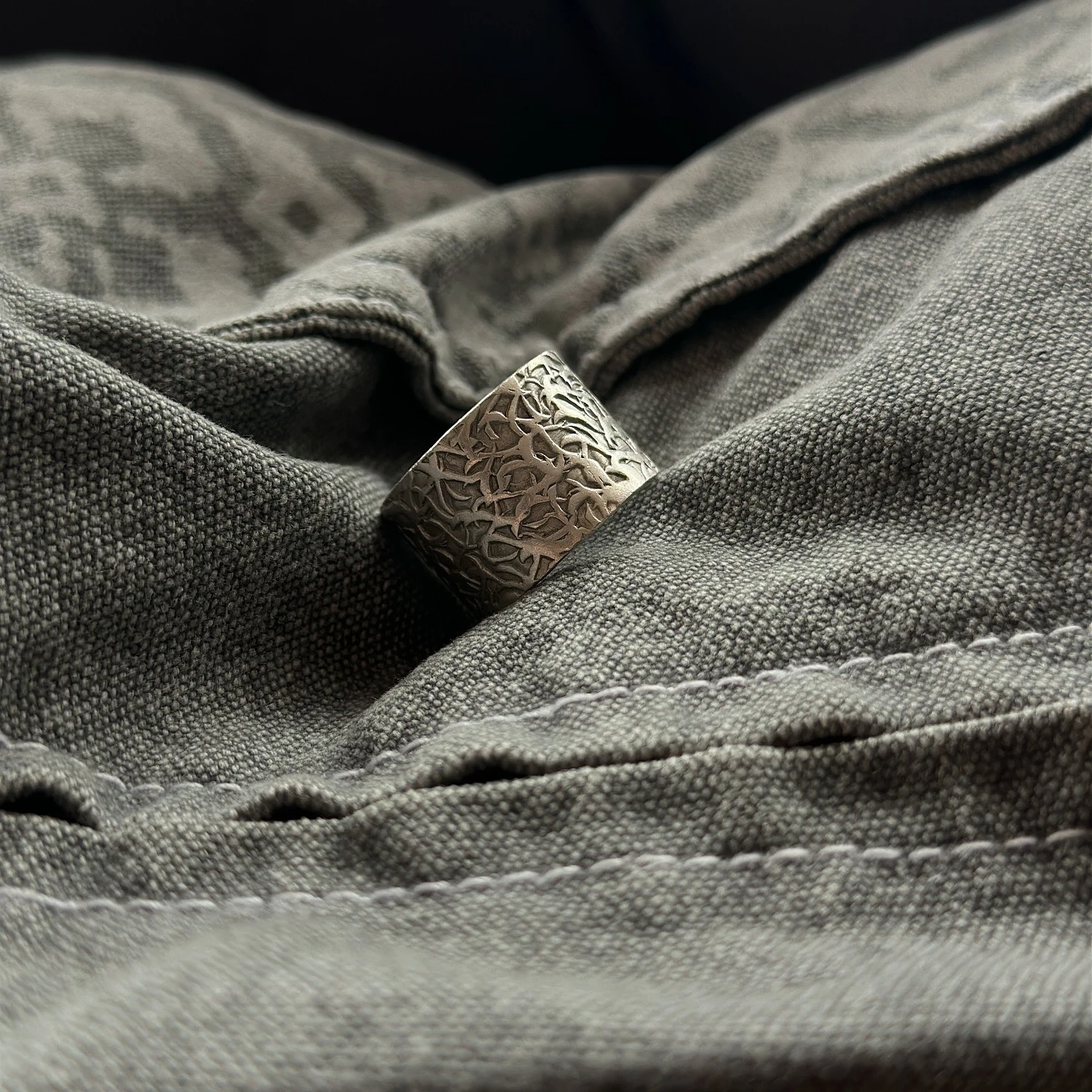 Antik Dokulu Ayarlanabilir Zamak Yüzük