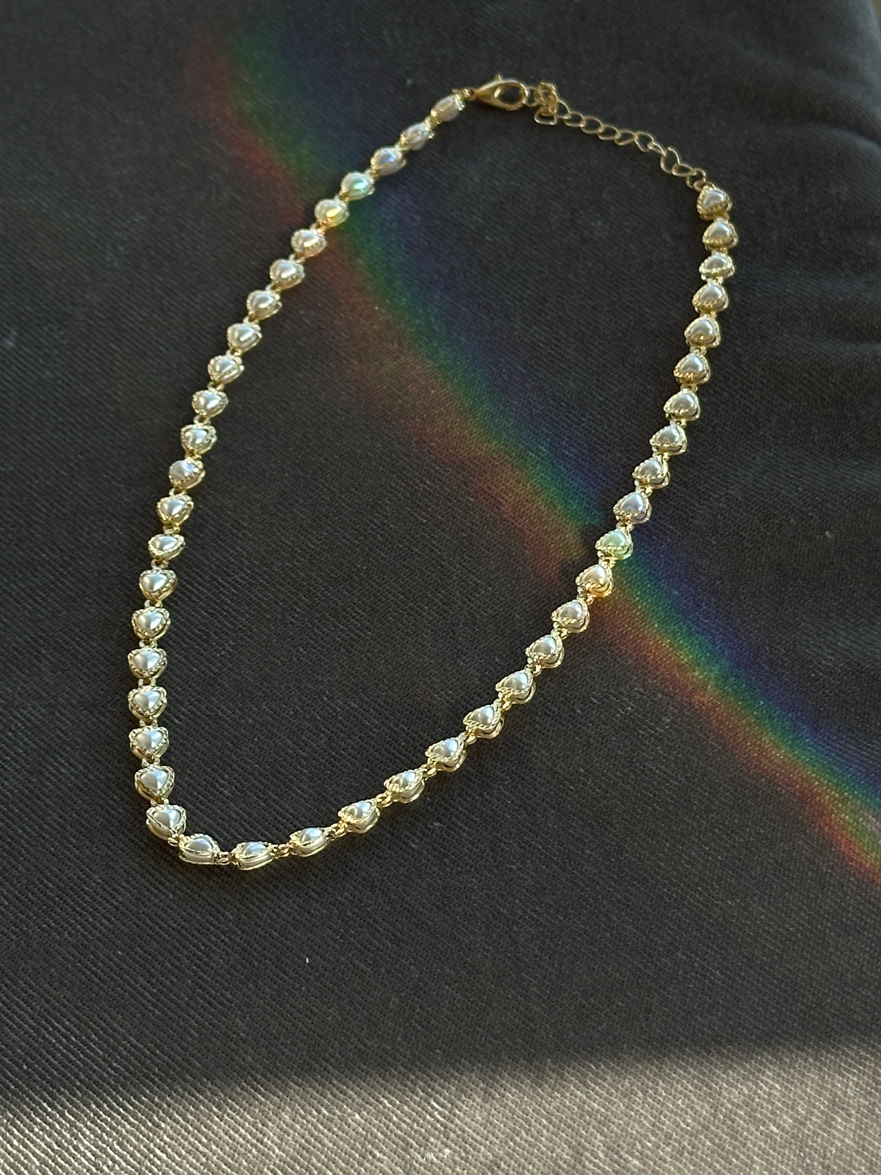 Kalpli İnci Detaylı Kolye – Altın Kaplama