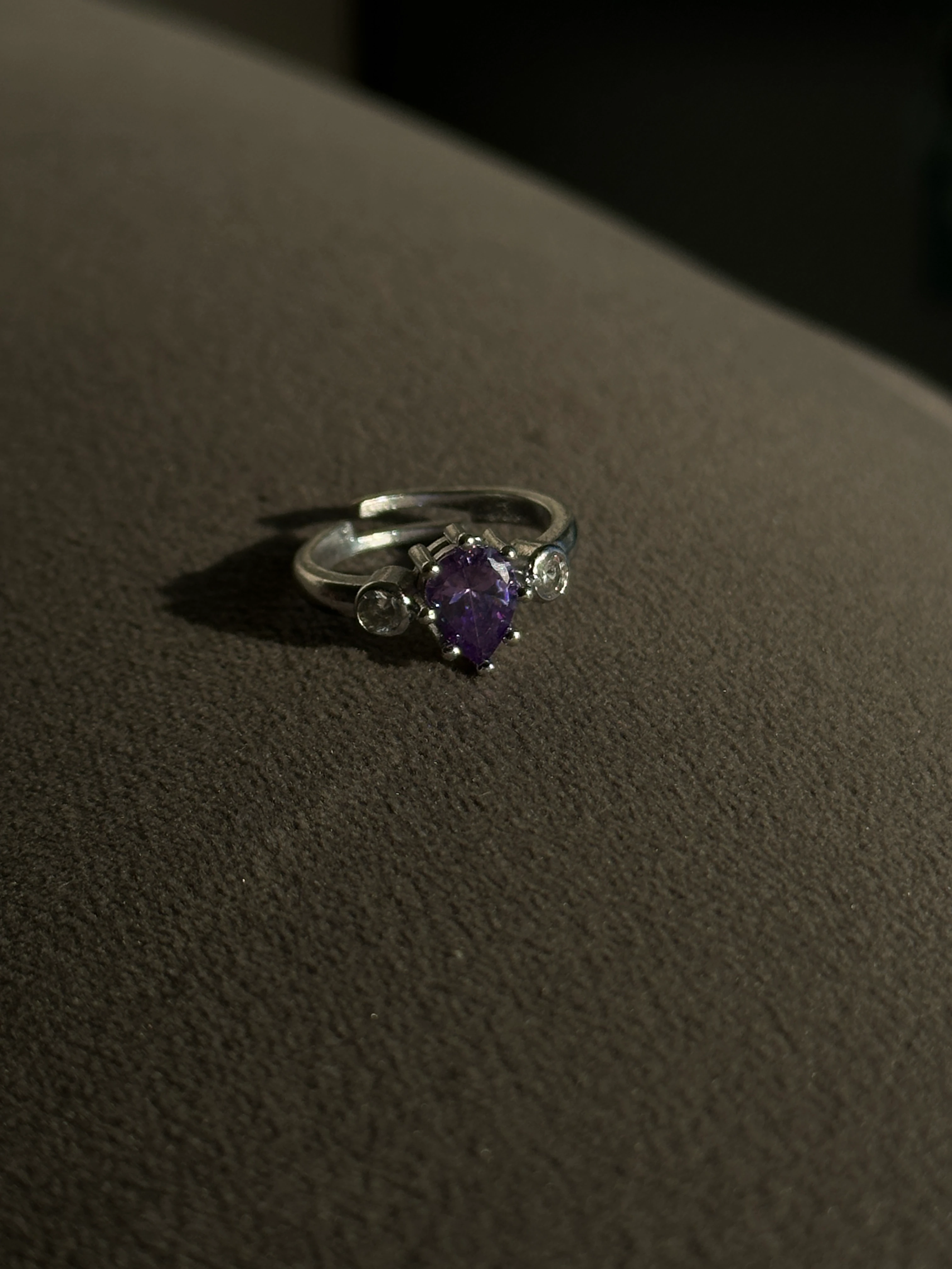 Mor Taşlı Ayarlanabilir Çelik Yüzük