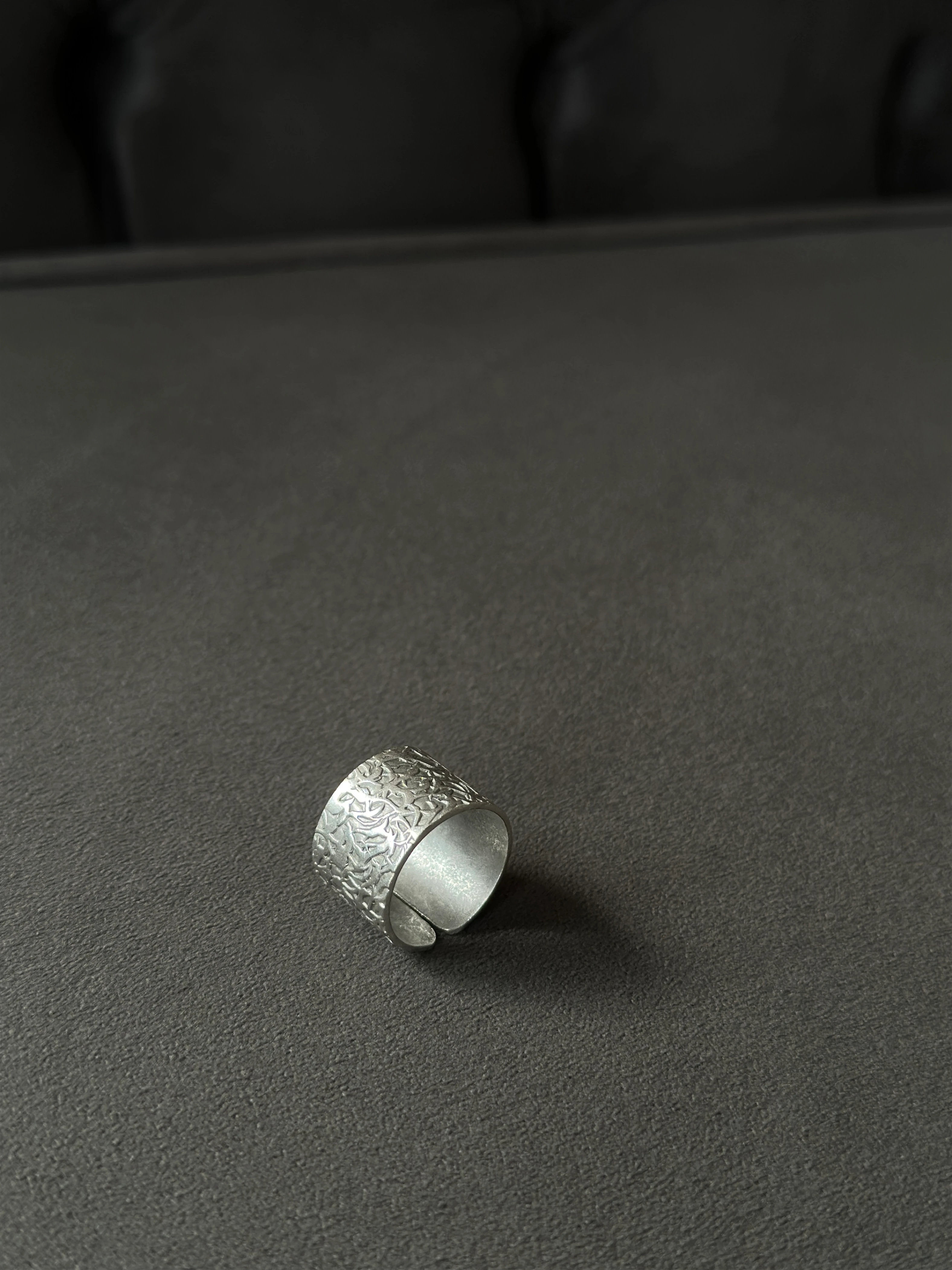 Antik Dokulu Ayarlanabilir Zamak Yüzük