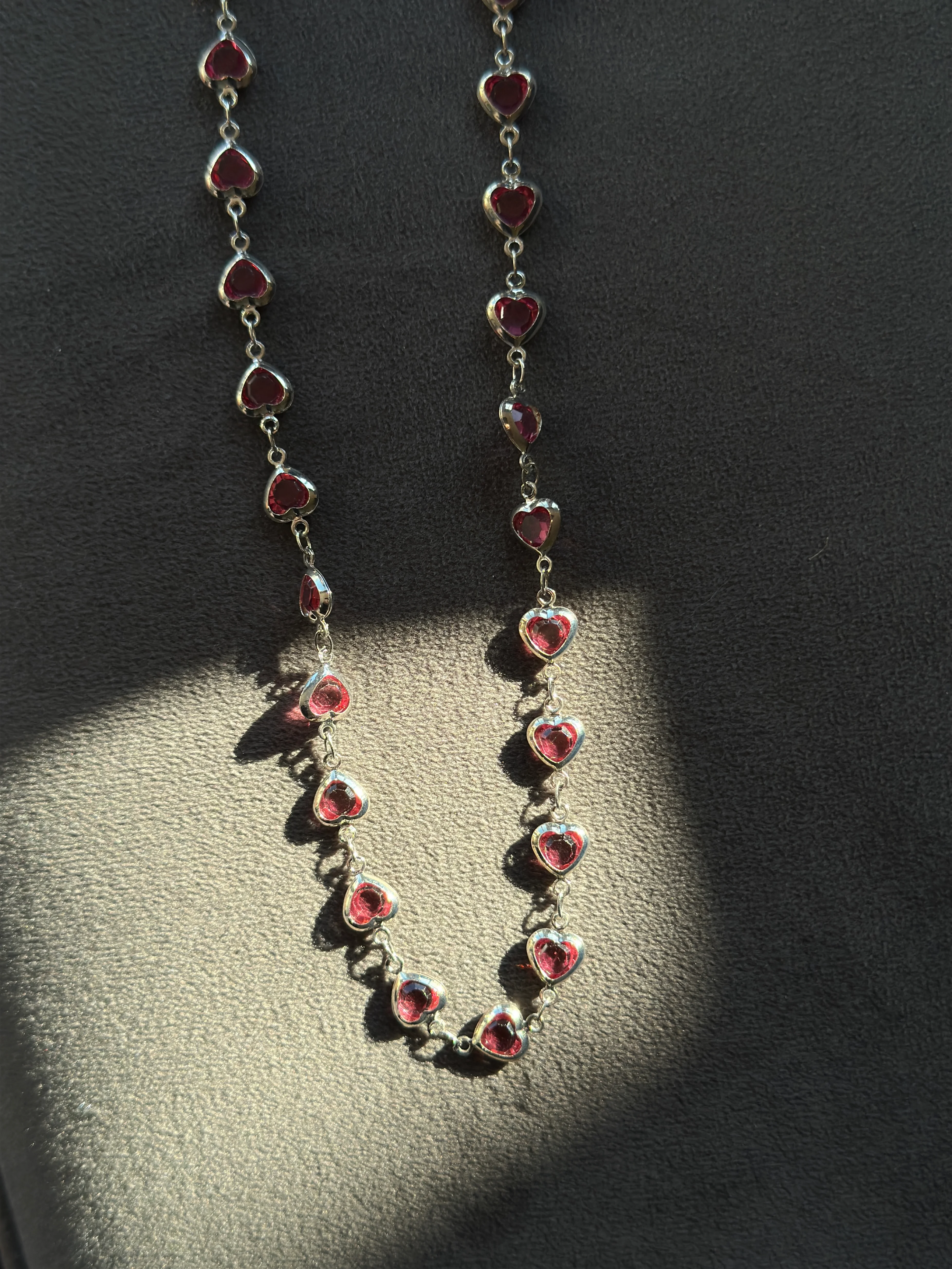 Pembe Taşlı Çelik Kolye