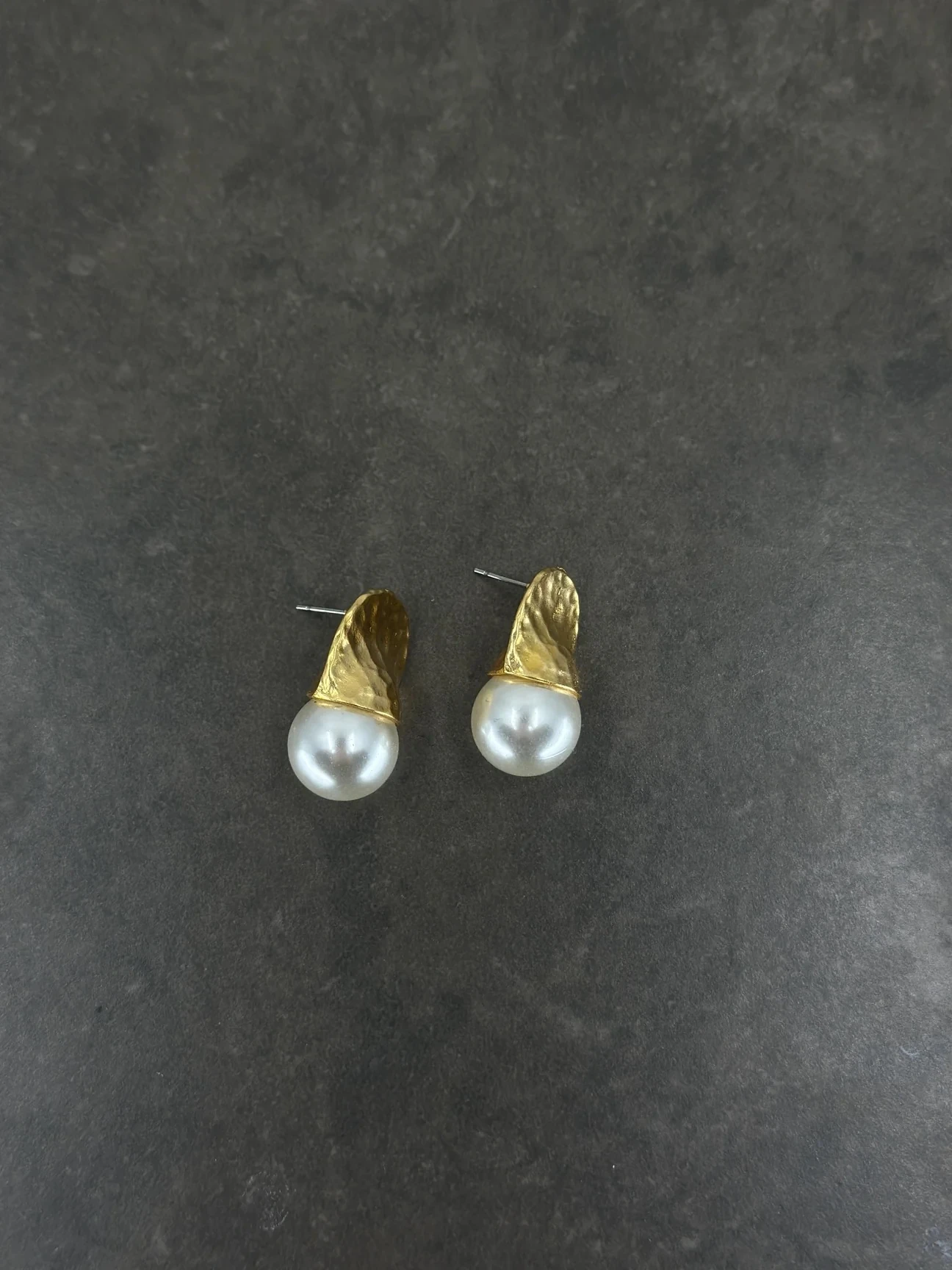 Altın Kaplama İnci Detay Küpe