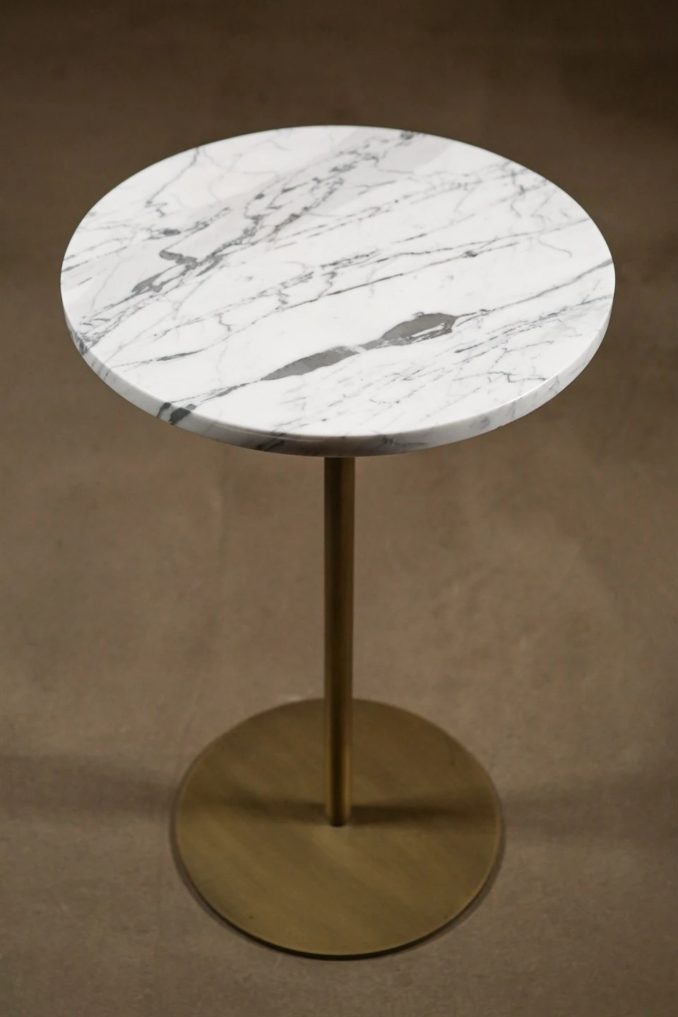 Carrara Mermer Yan Sehpa