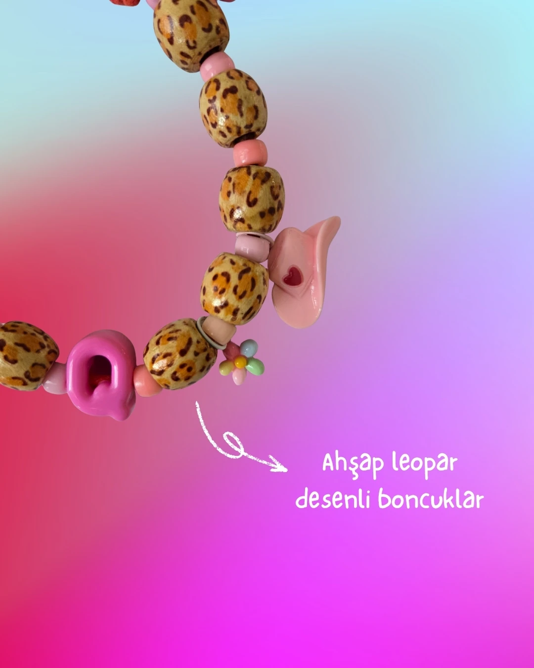 “Q for Queen” Kolye