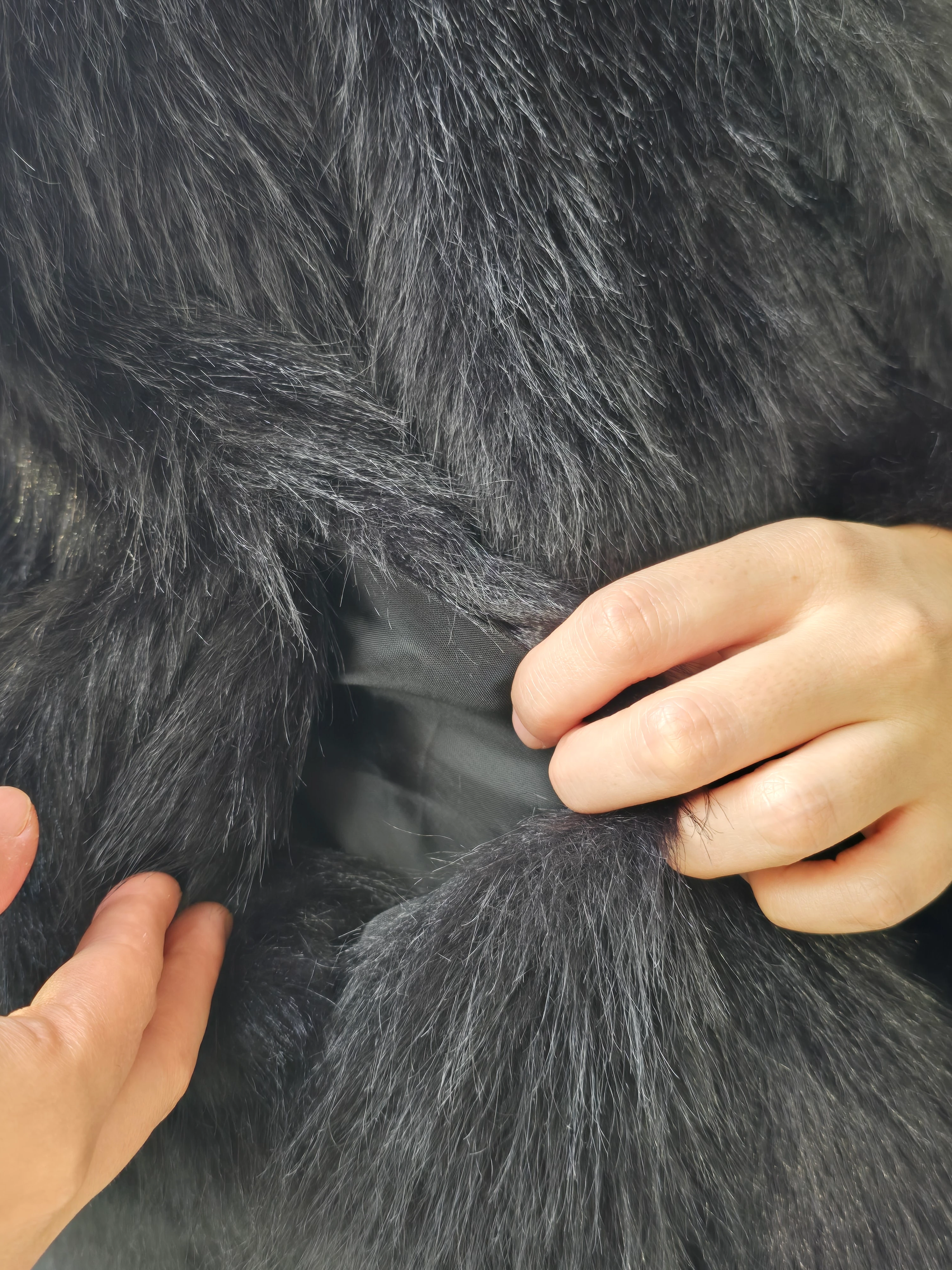 PELUŞ KÜRK GENİŞ YAKA