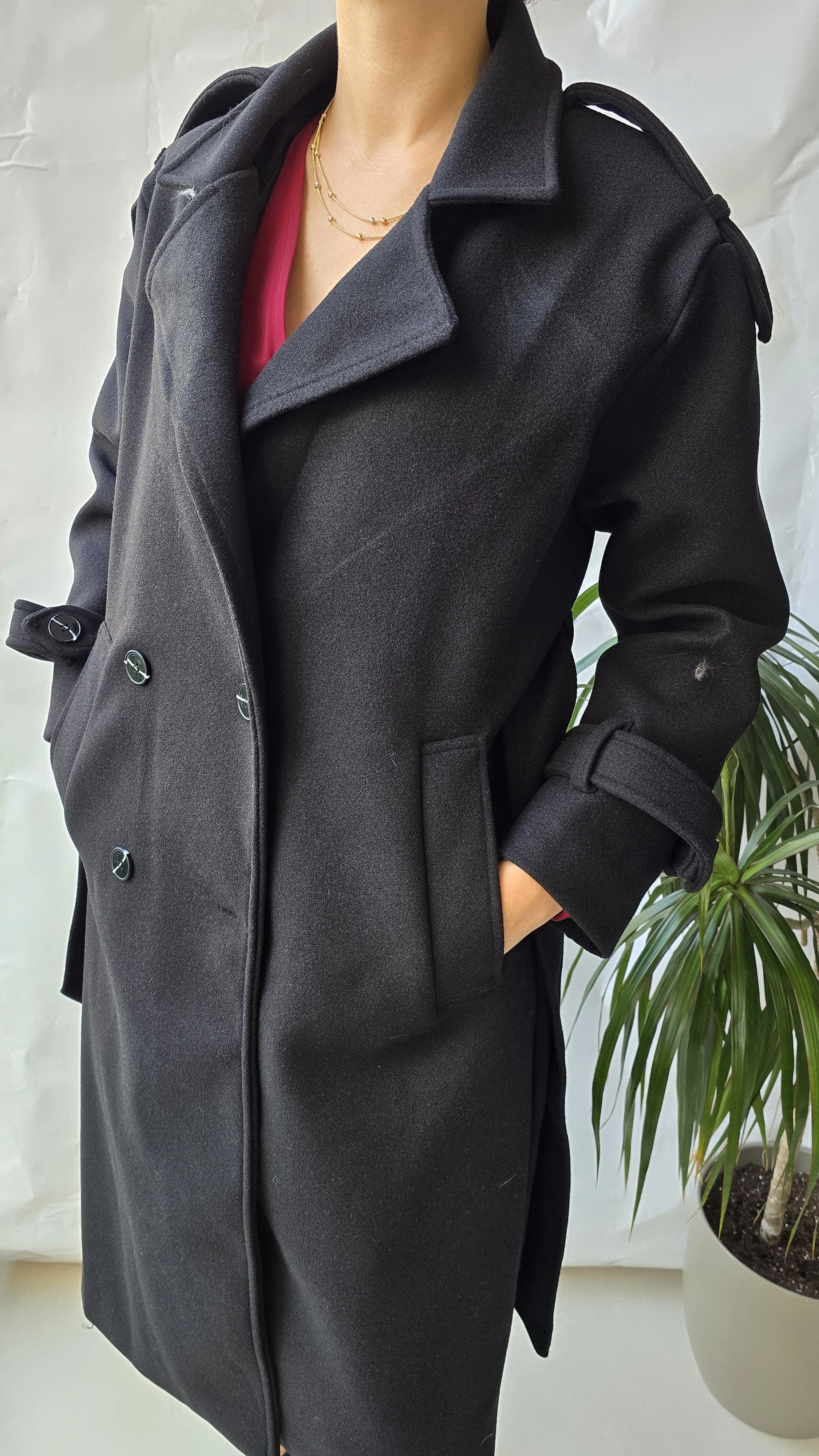 KRUVAZE KAPAMA KUŞAK ve DÜĞME DETAYLI KAŞE KABAN