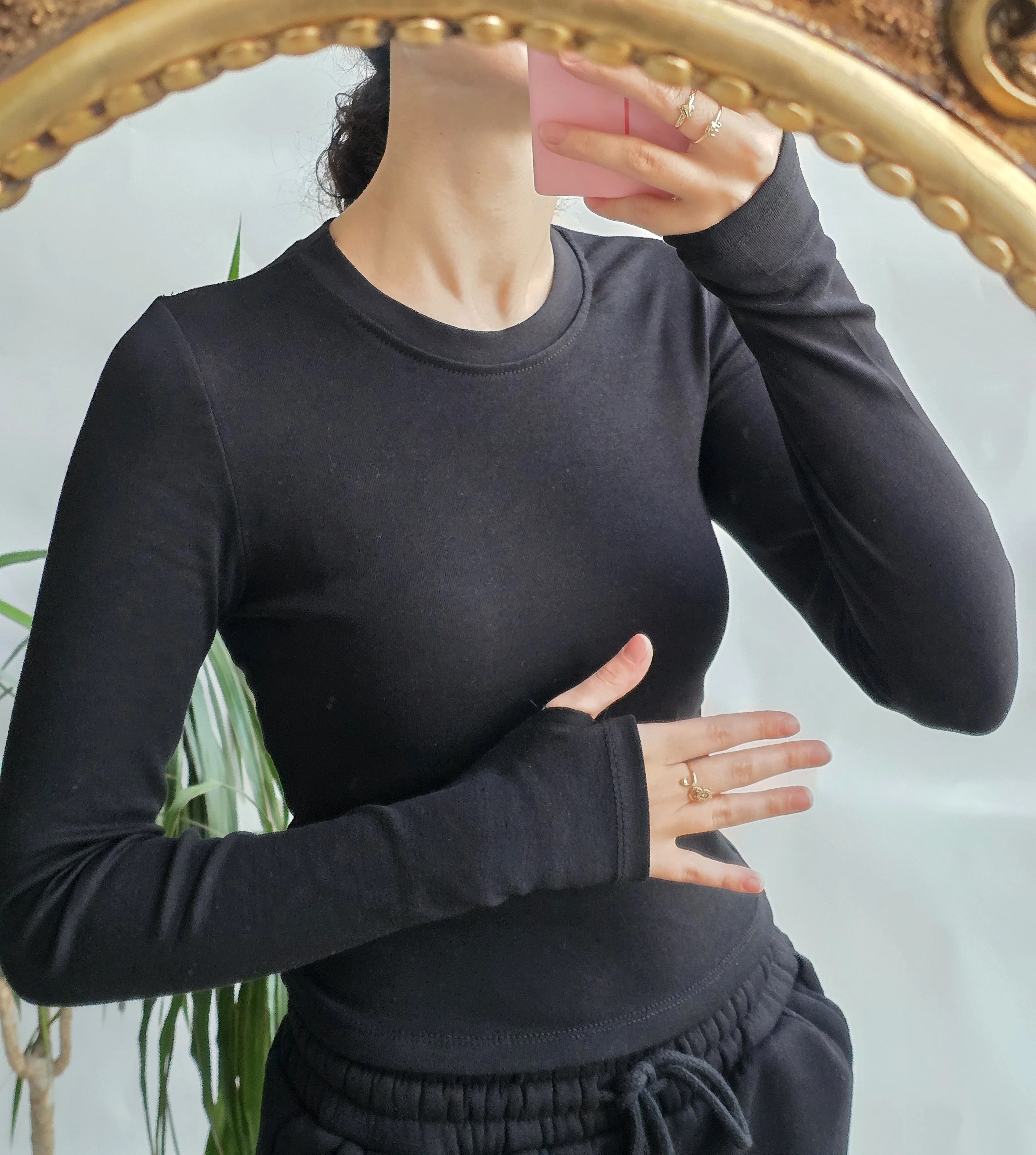 PARMAK GEÇMELİ BODY TSHIRT BİSİKLET YAKA - SİYAH