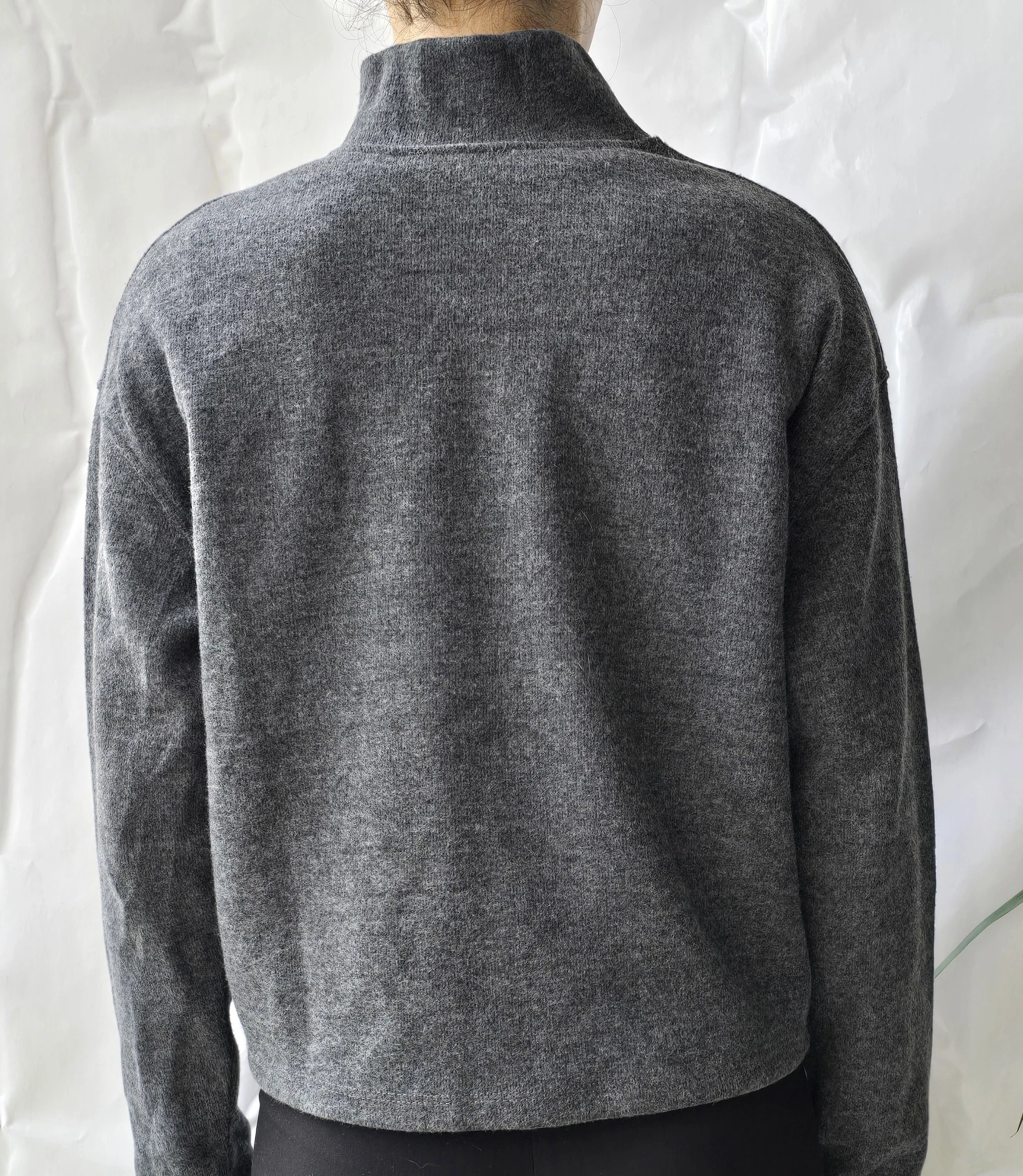 YARIM FERMUARLI ANTRASİT SWEATSHIRT