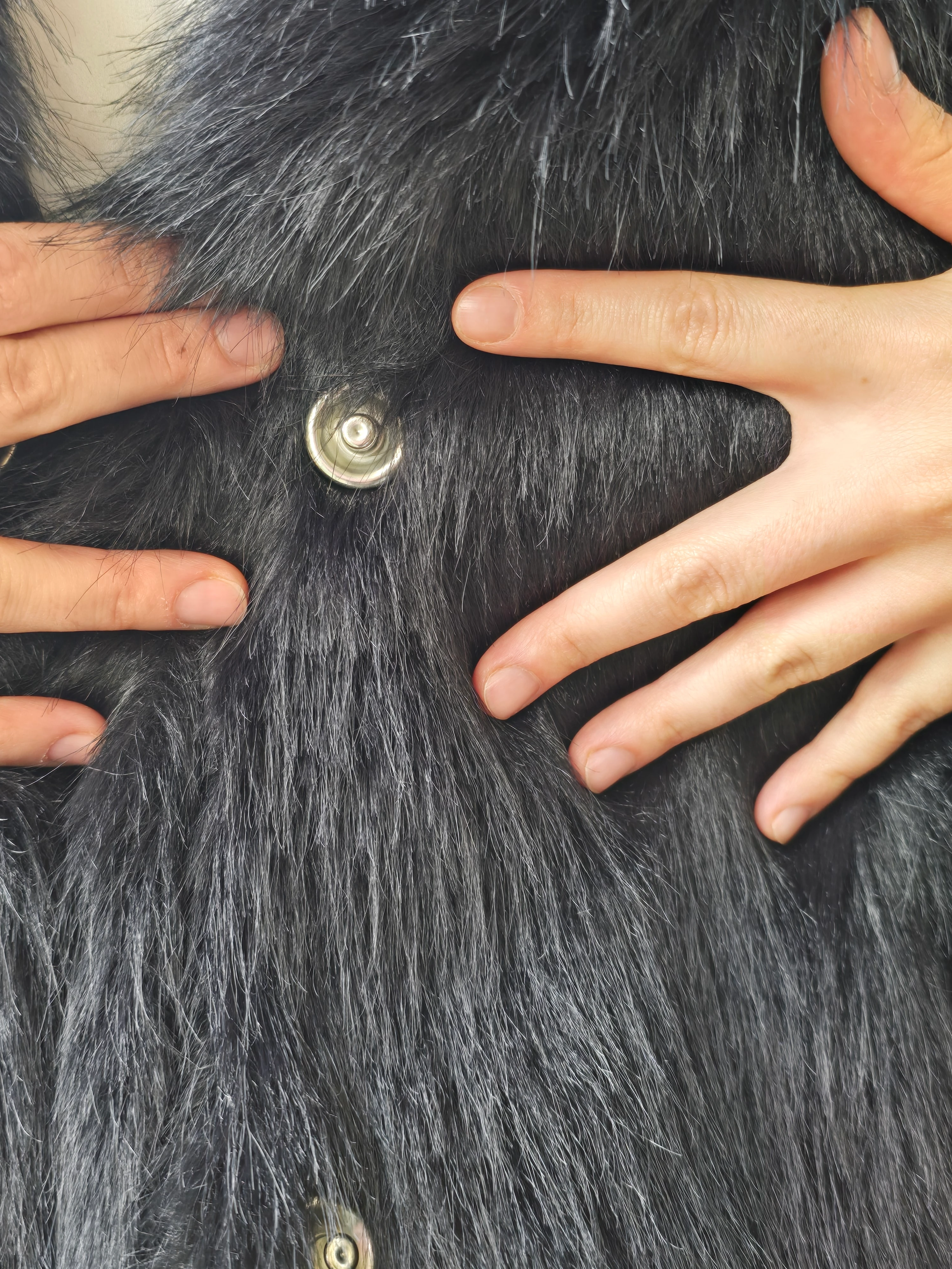 PELUŞ KÜRK GENİŞ YAKA