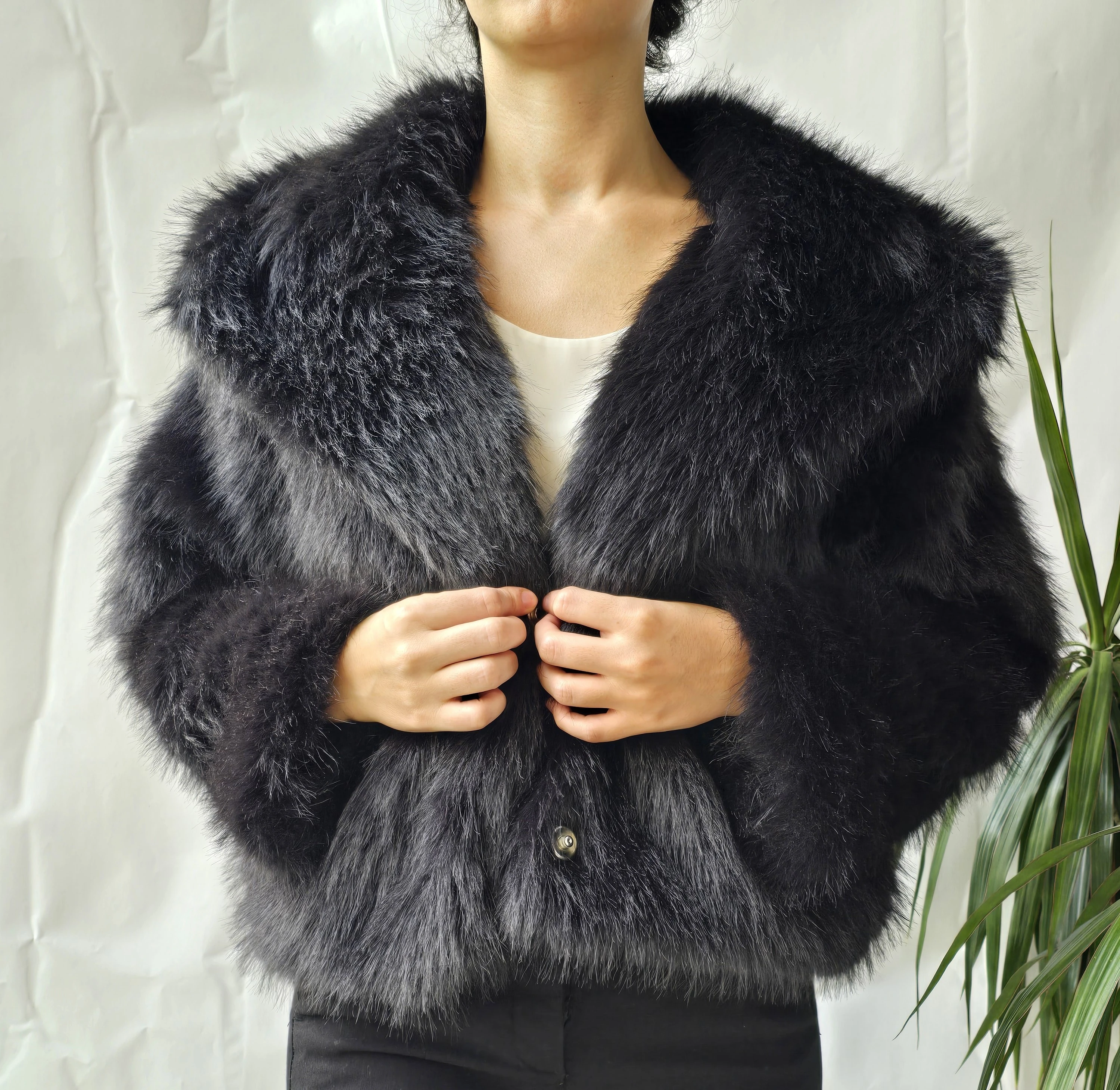 PELUŞ KÜRK GENİŞ YAKA