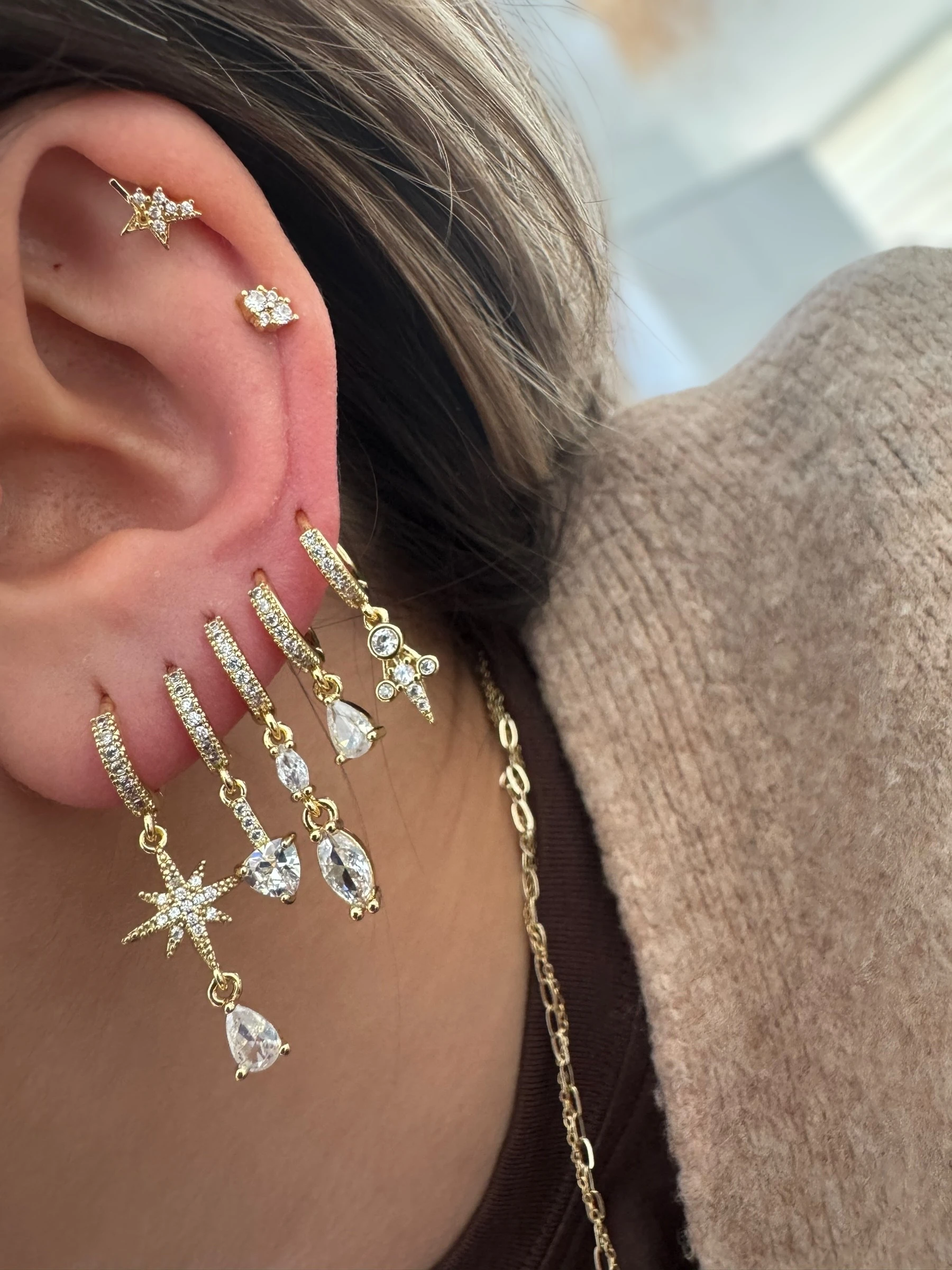 Xuping 6"lı Set Küpe Taşlı