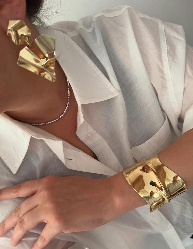 Gold Geometrik Dalgalı Küpe